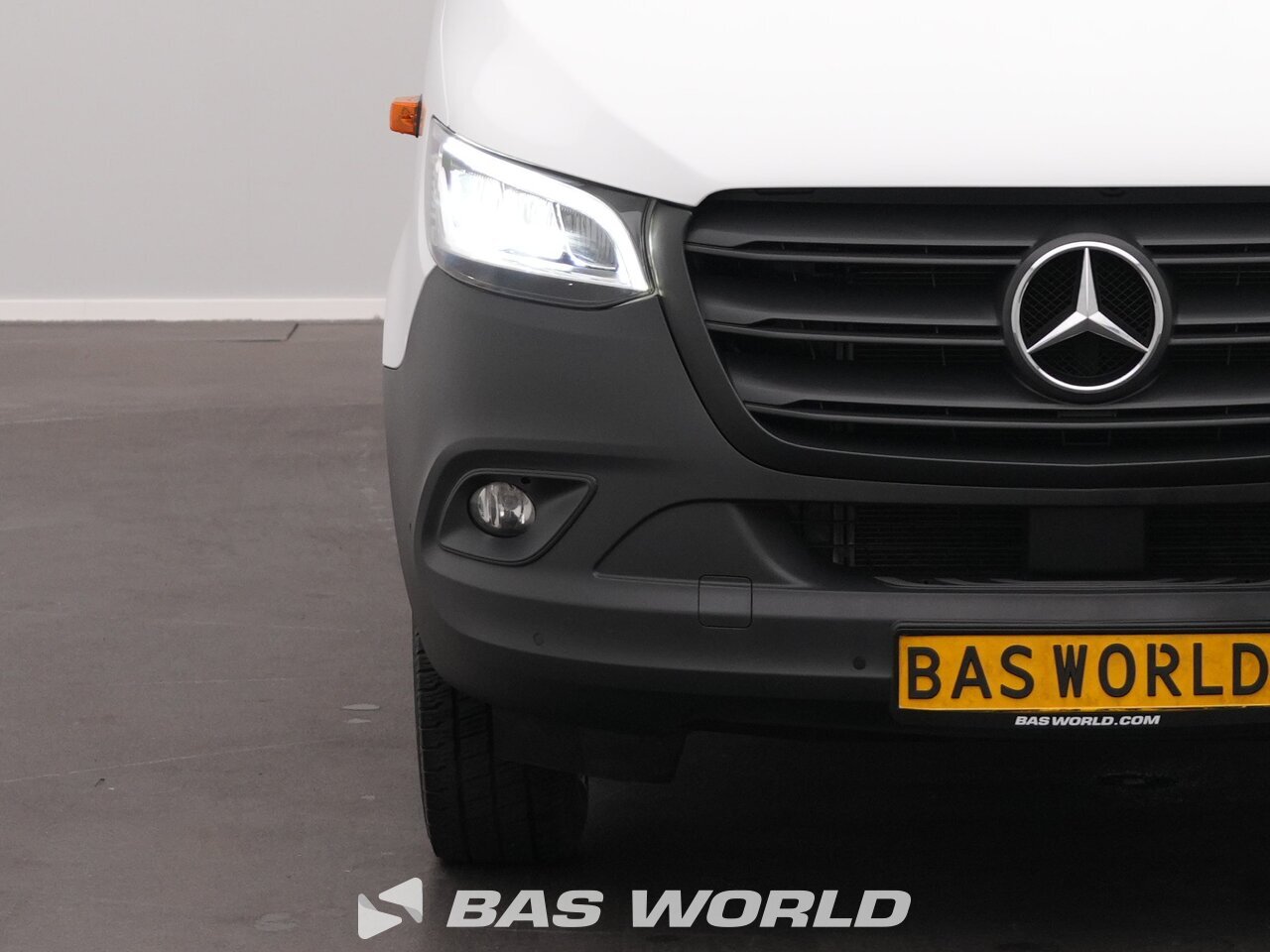 Other : Mercedes Sprinter 317 CDI Closed box van