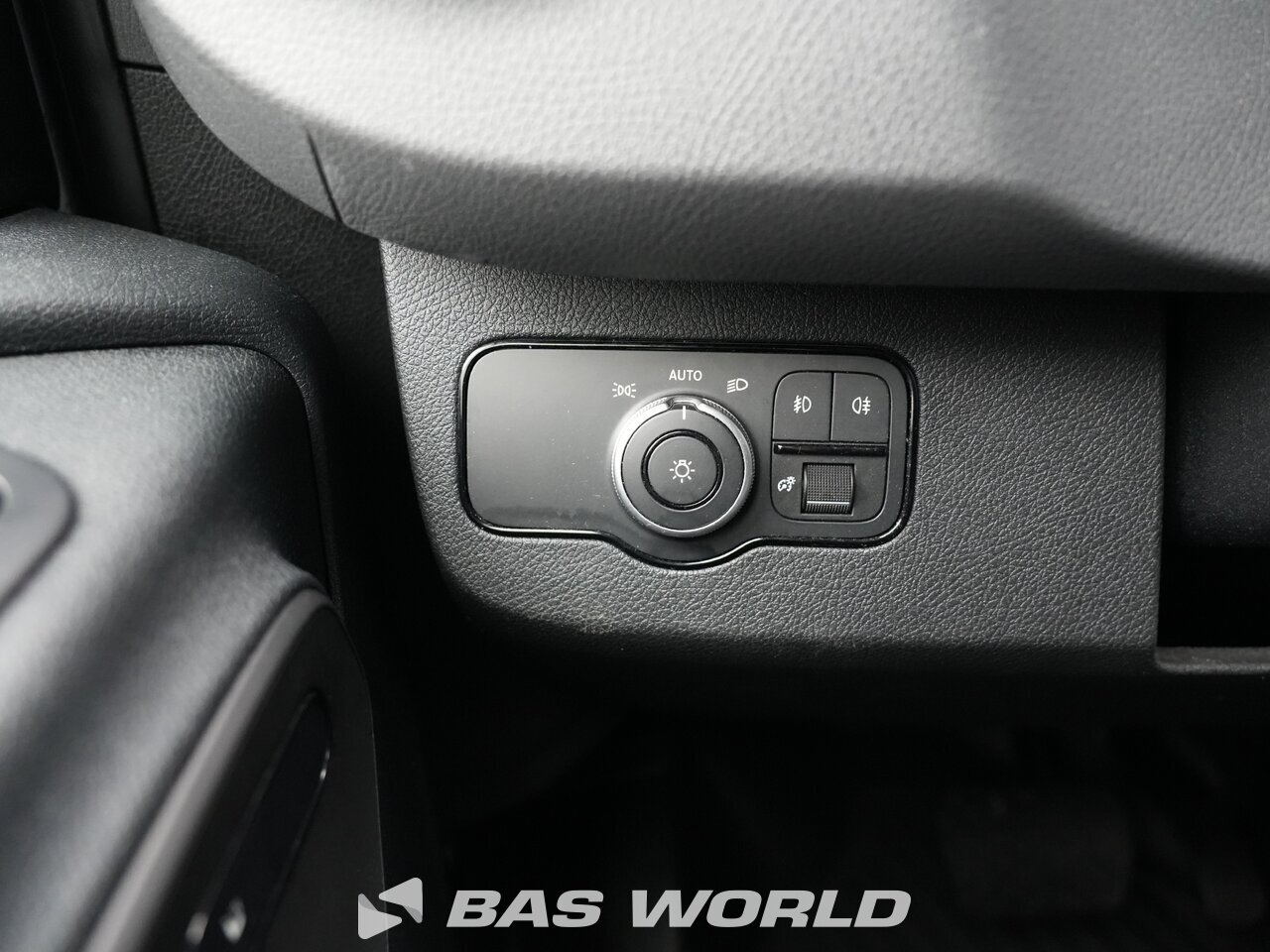 Other : Mercedes Sprinter 317 CDI Closed box van