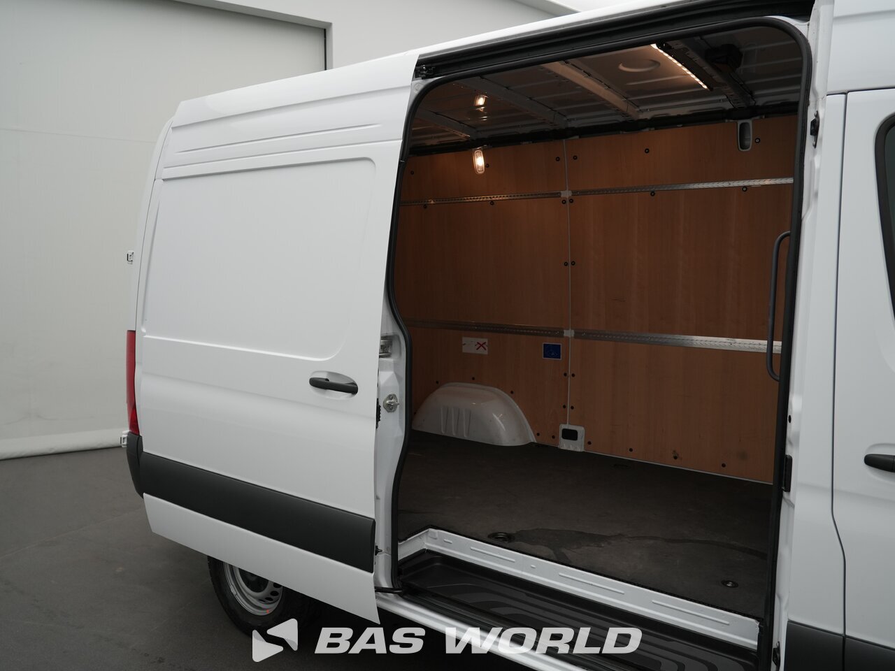 Other : Mercedes Sprinter 317 CDI Closed box van