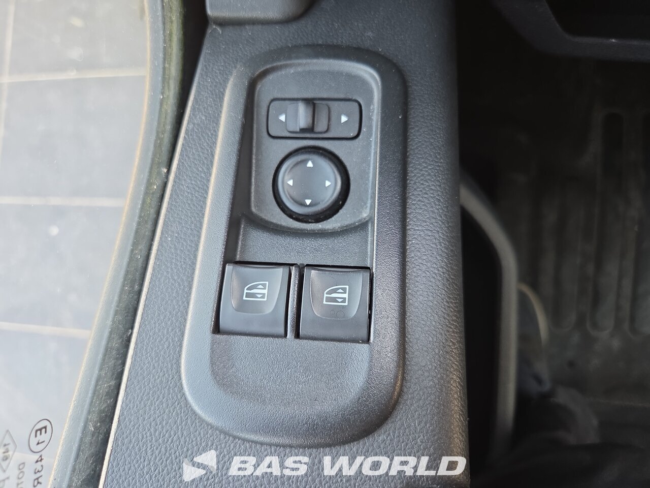 Other : Renault Master 145PK Umpikorit rungot