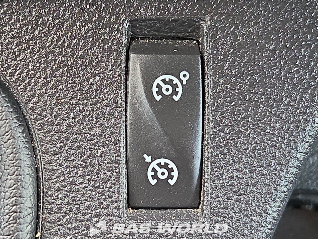 Other : Renault Master 145PK Box body