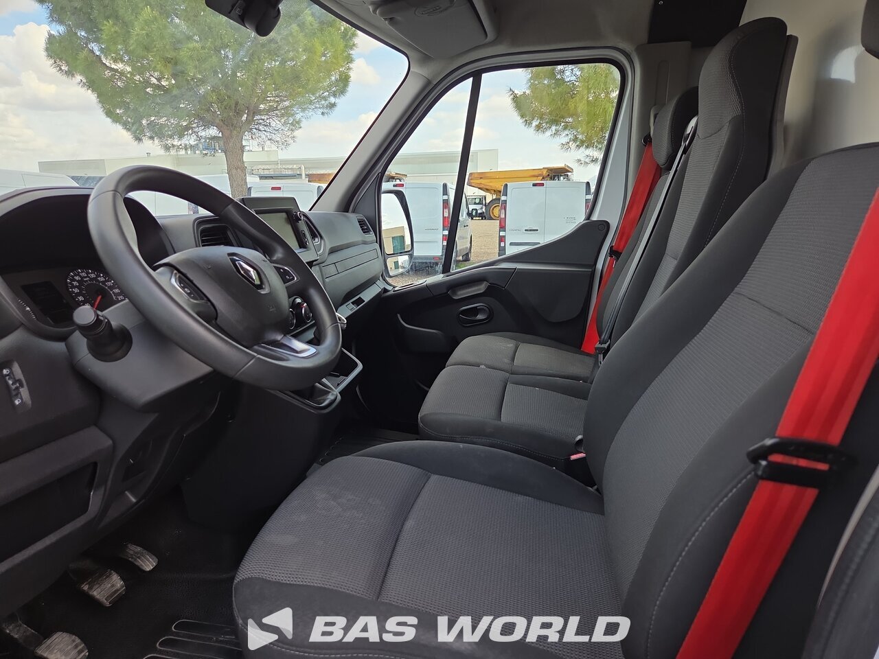 Other : Renault Master 145PK Box body