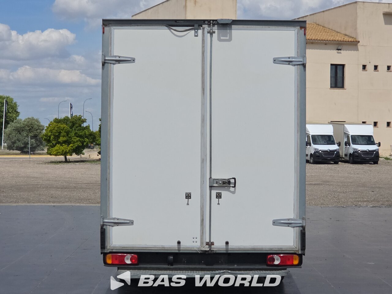 Other : Renault Master 145PK Box body