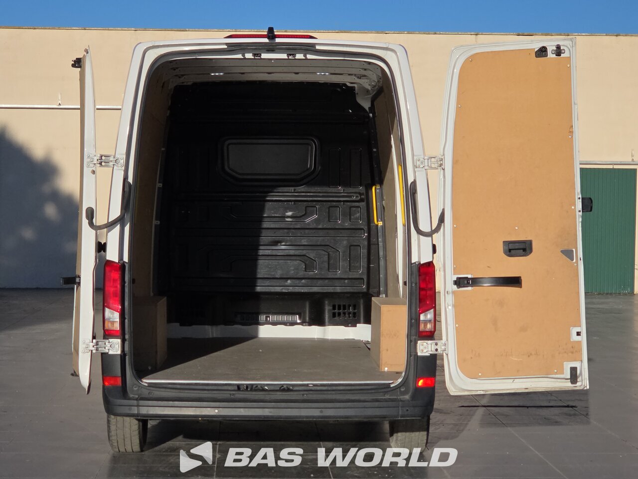 Other : MAN TGE 3.140 Suljettu pakettiauto