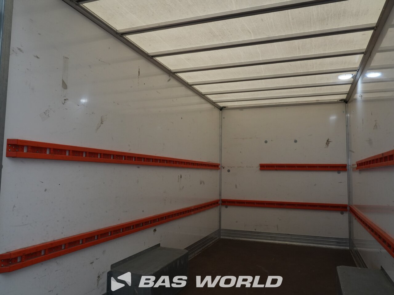 Other : Renault Master 145PK Box body