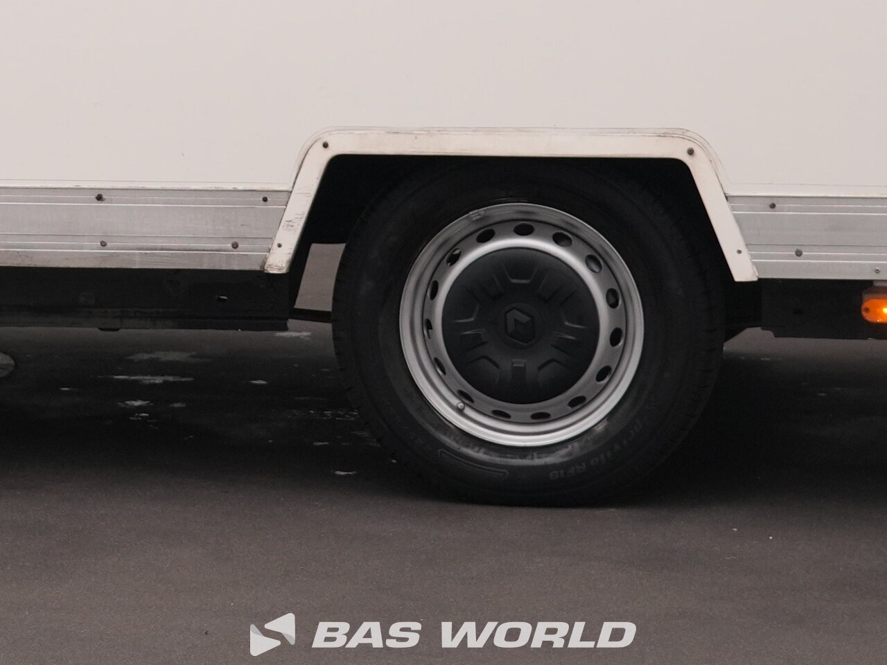 Other : Renault Master 145PK Box body