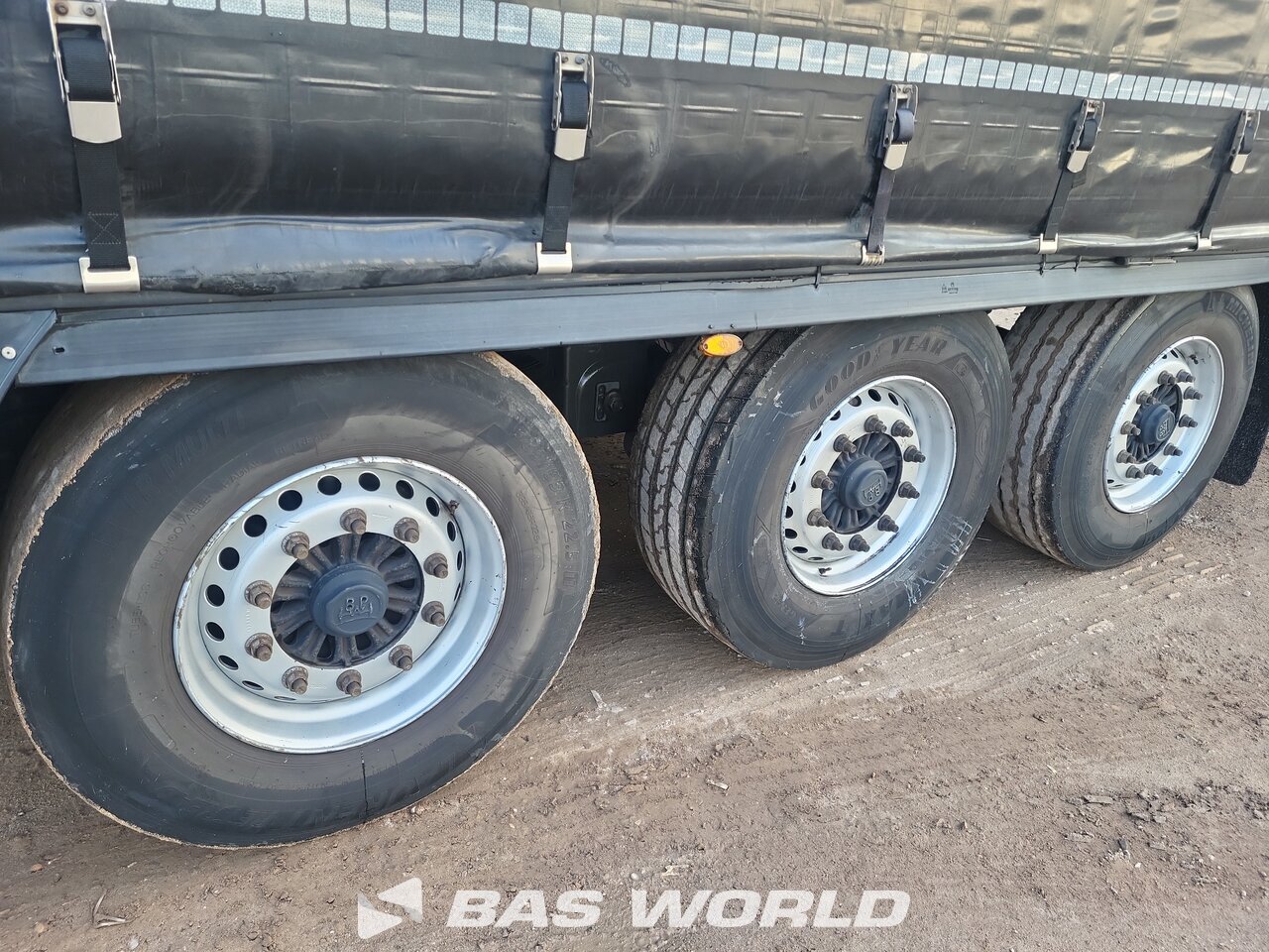 Other : Kässbohrer CXL050R123 Curtainside semi-trailer