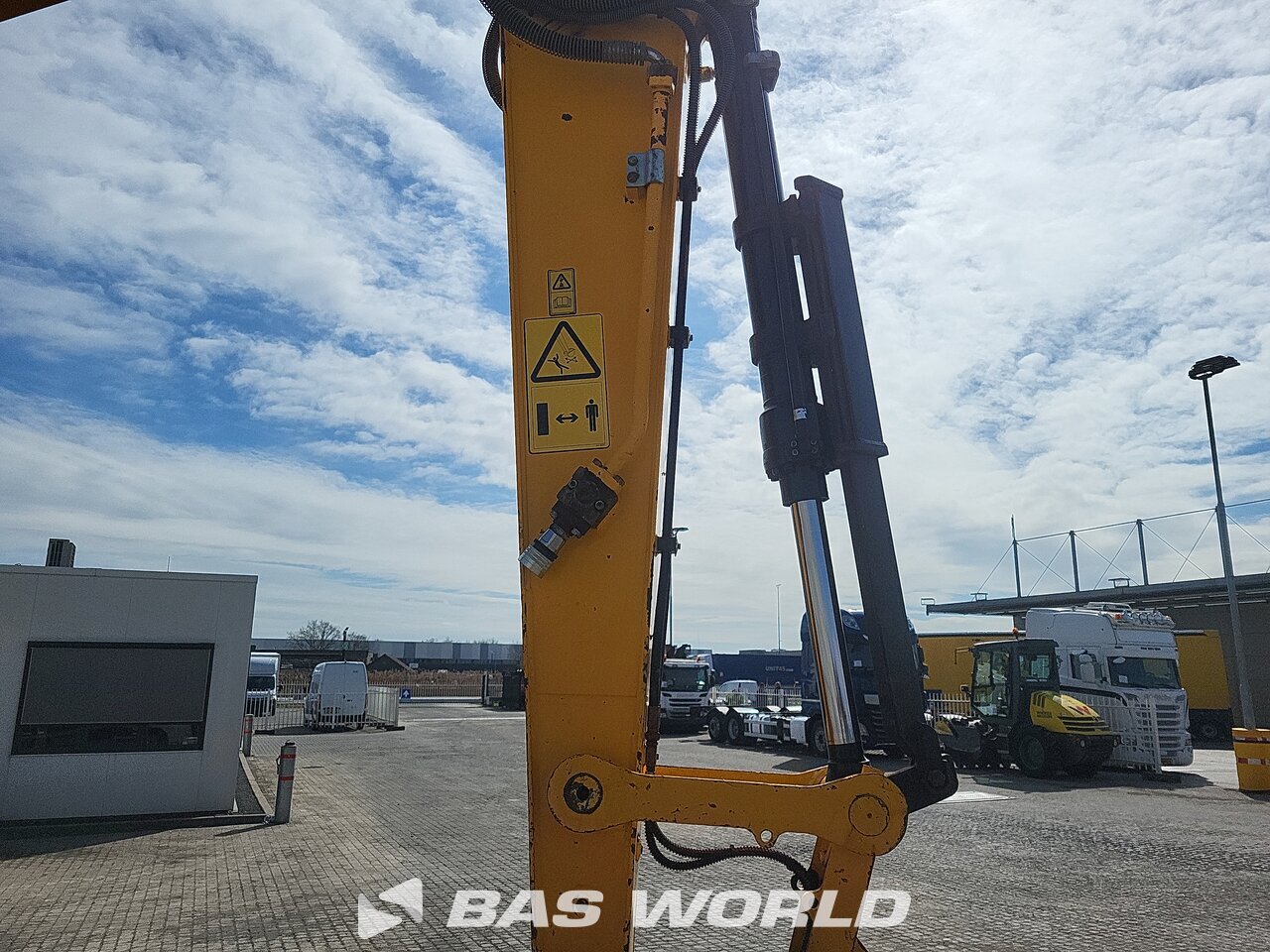 Other : JCB 140X L 4F Bageri gusjeničari