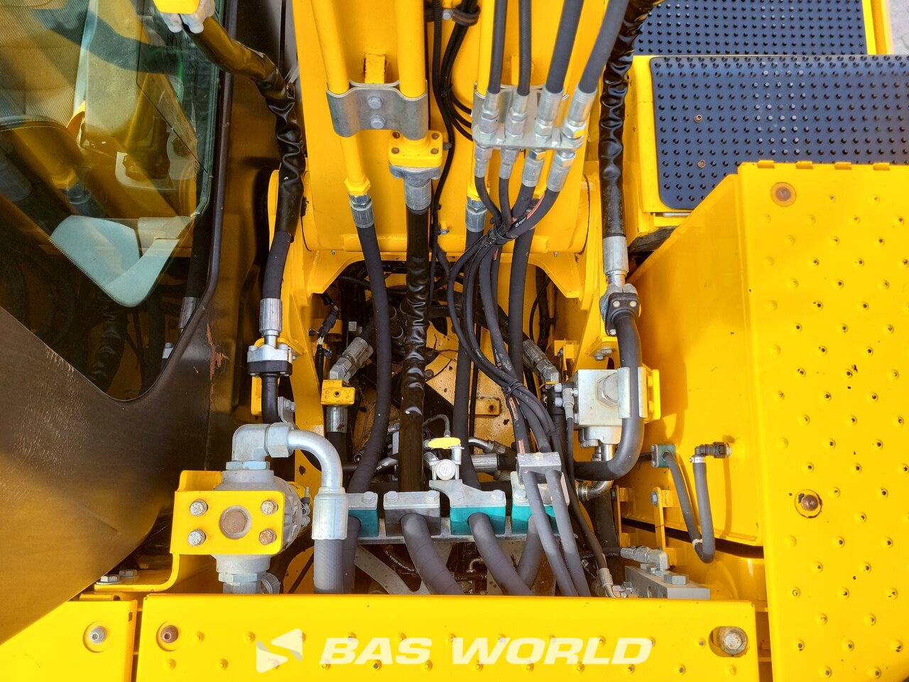 Other : JCB 140X L 4F Bageri gusjeničari
