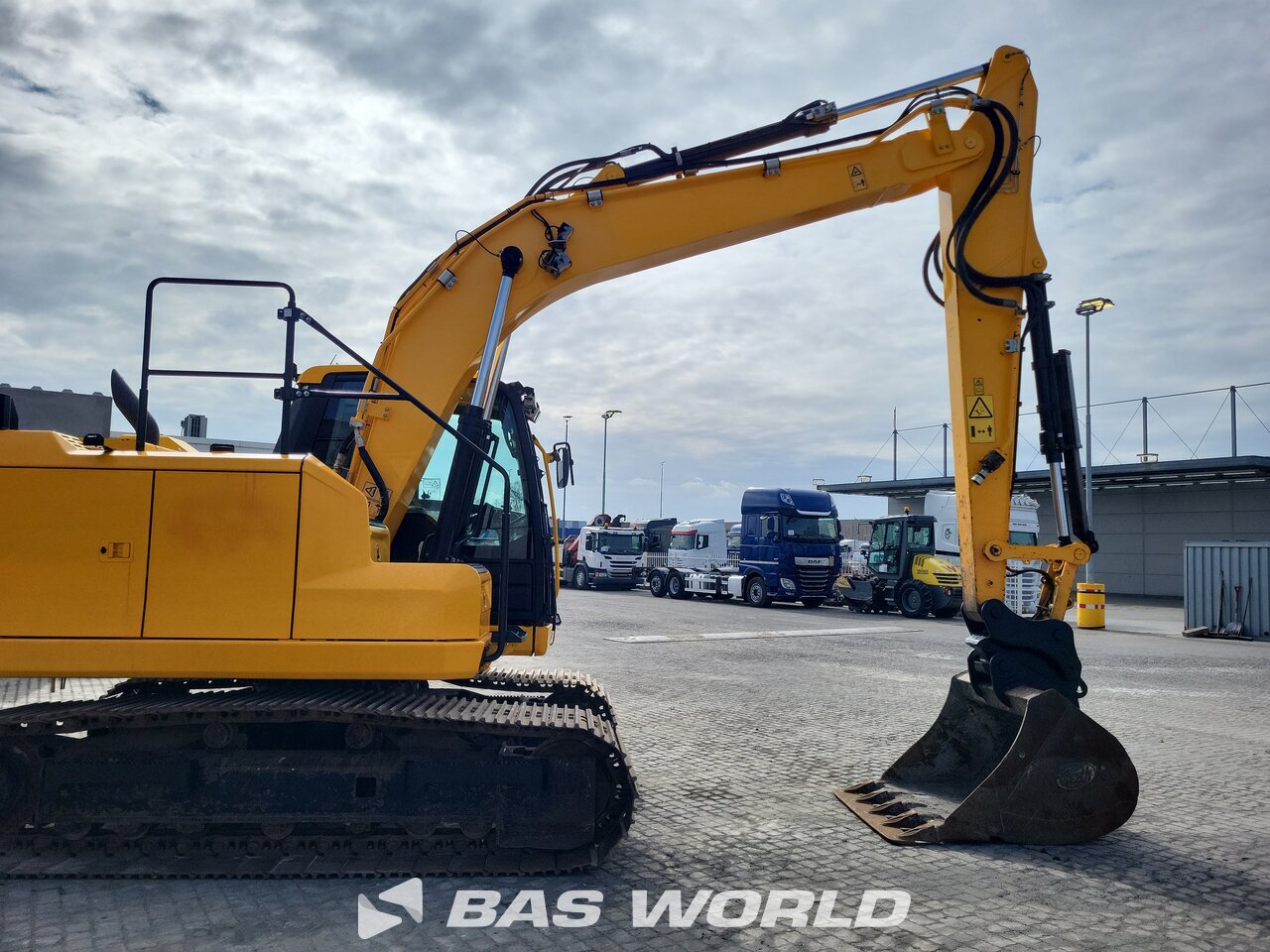 Other : JCB 140X L 4F Bageri gusjeničari