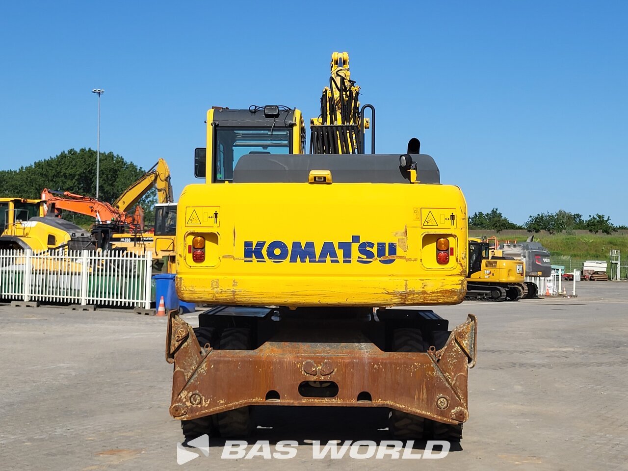 Other : Komatsu PW180 -7E0 Bager na kotače