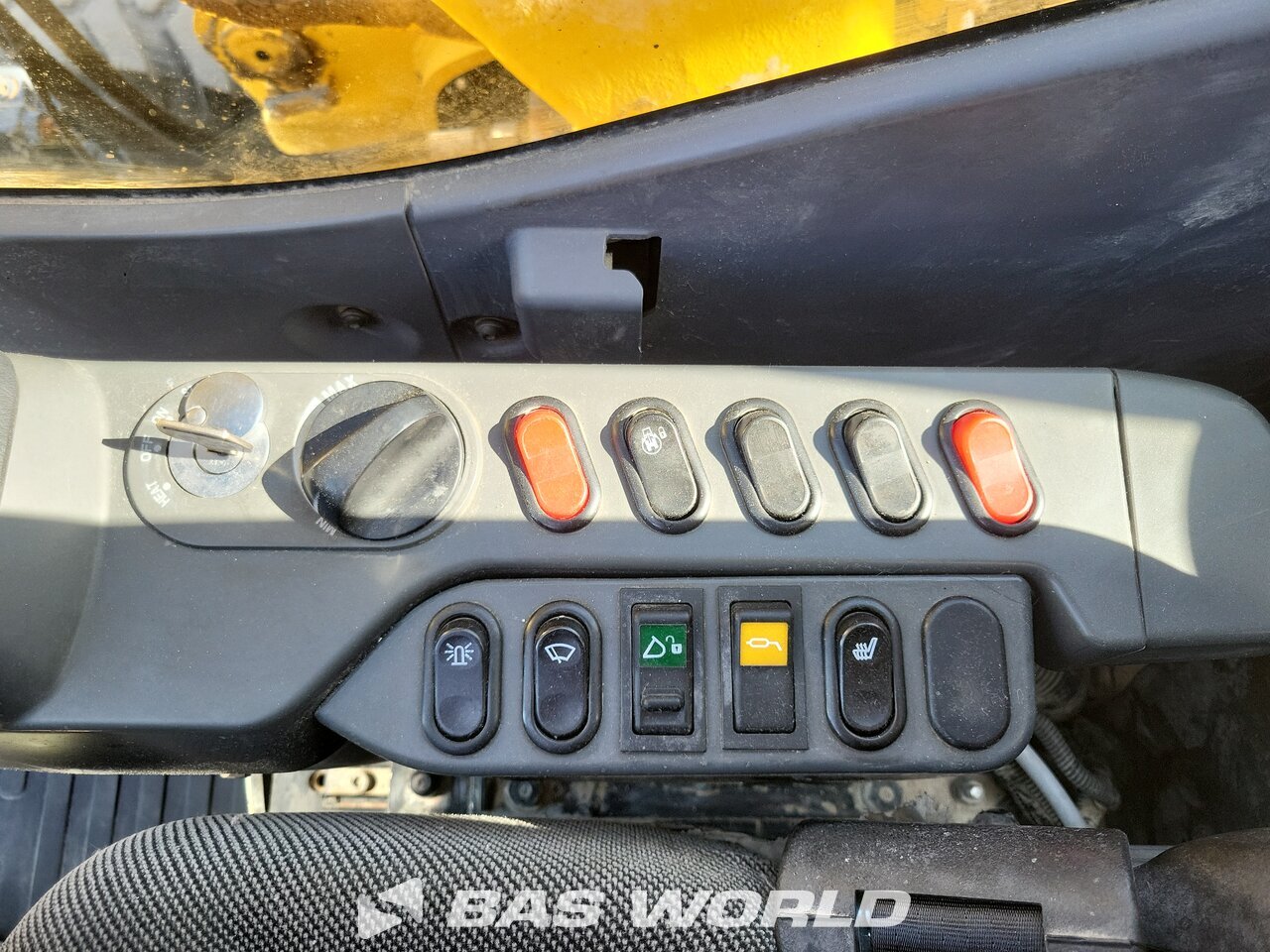 Other : Komatsu PW180 -7E0 Bager na kotače