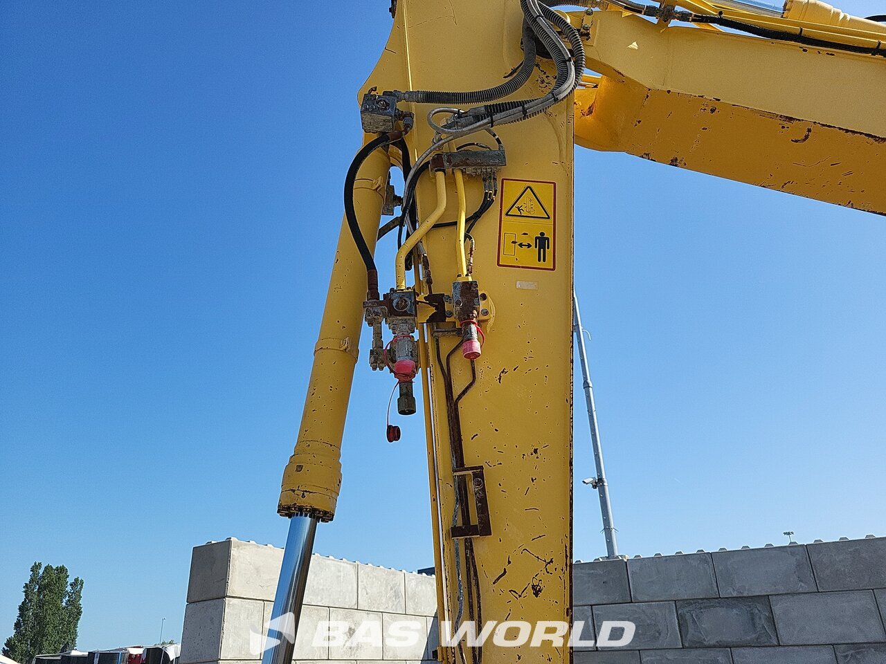 Other : Komatsu PW180 -7E0 Bager na kotače