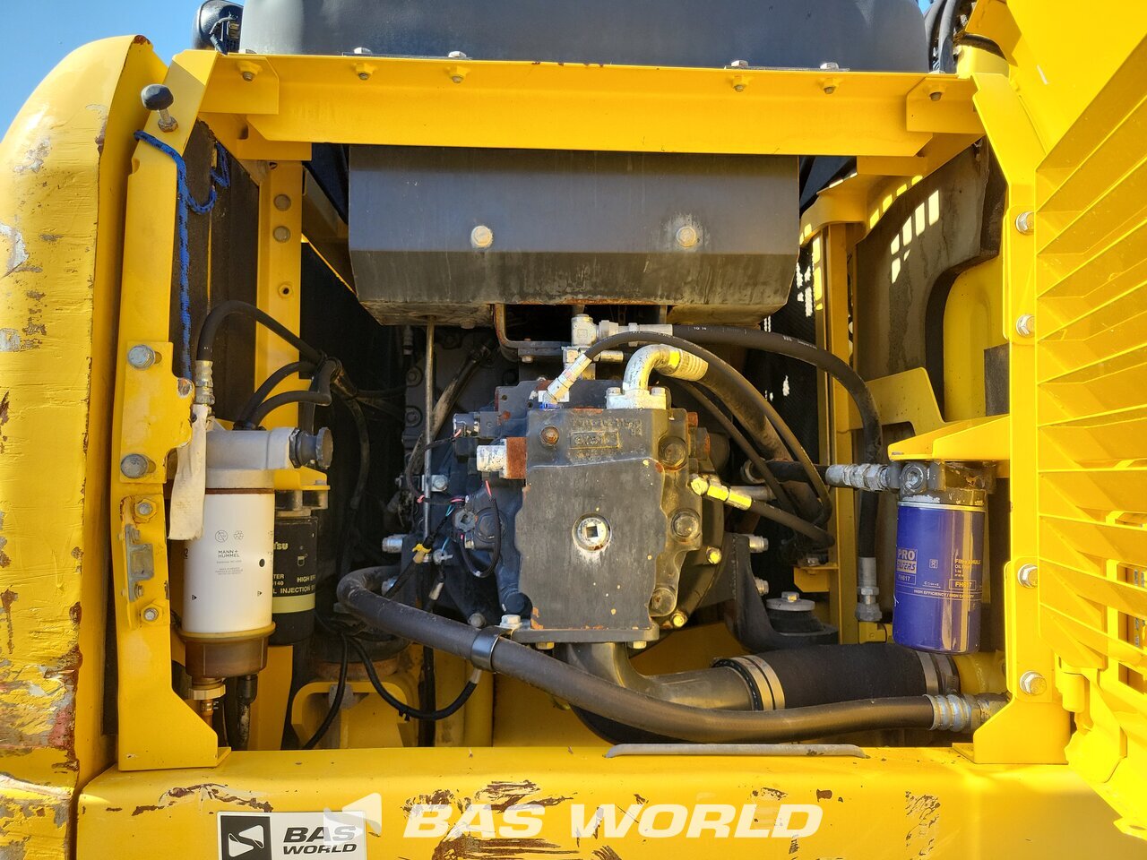 Other : Komatsu PW180 -7E0 Bager na kotače