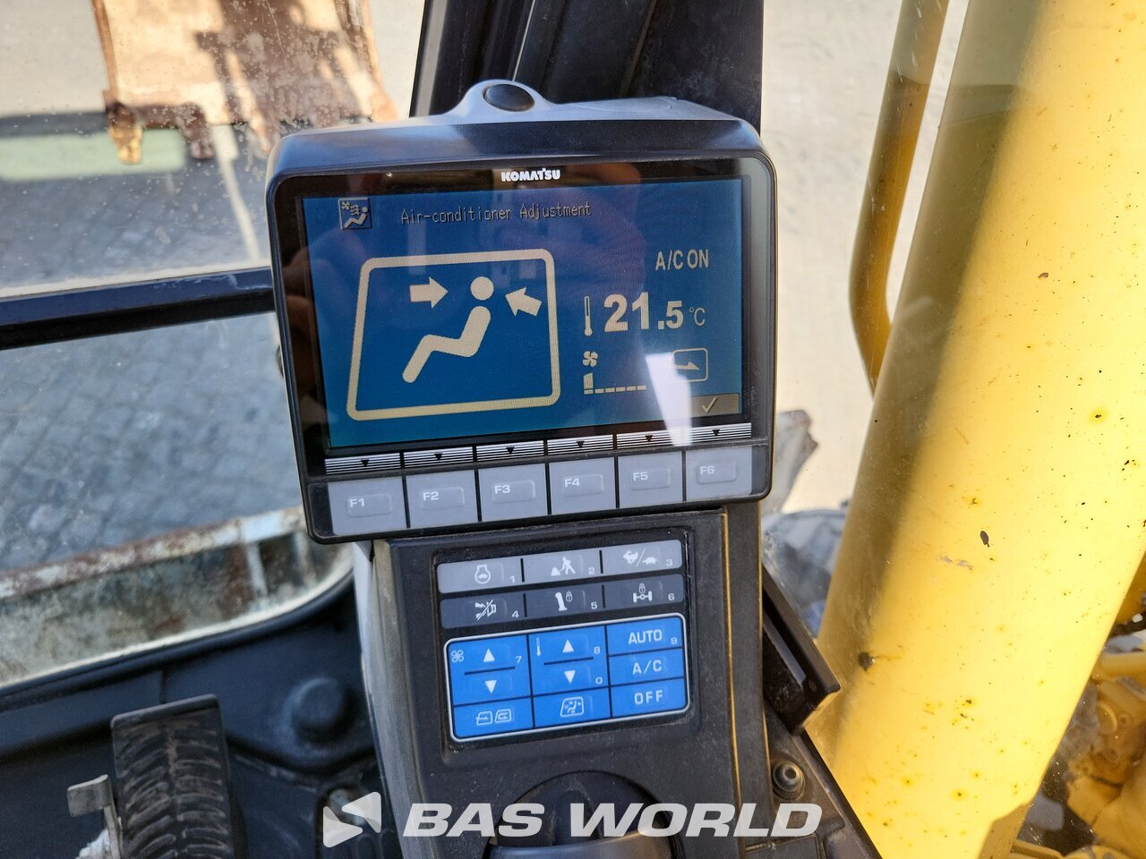 Other : Komatsu PW180 -7E0 Bager na kotače