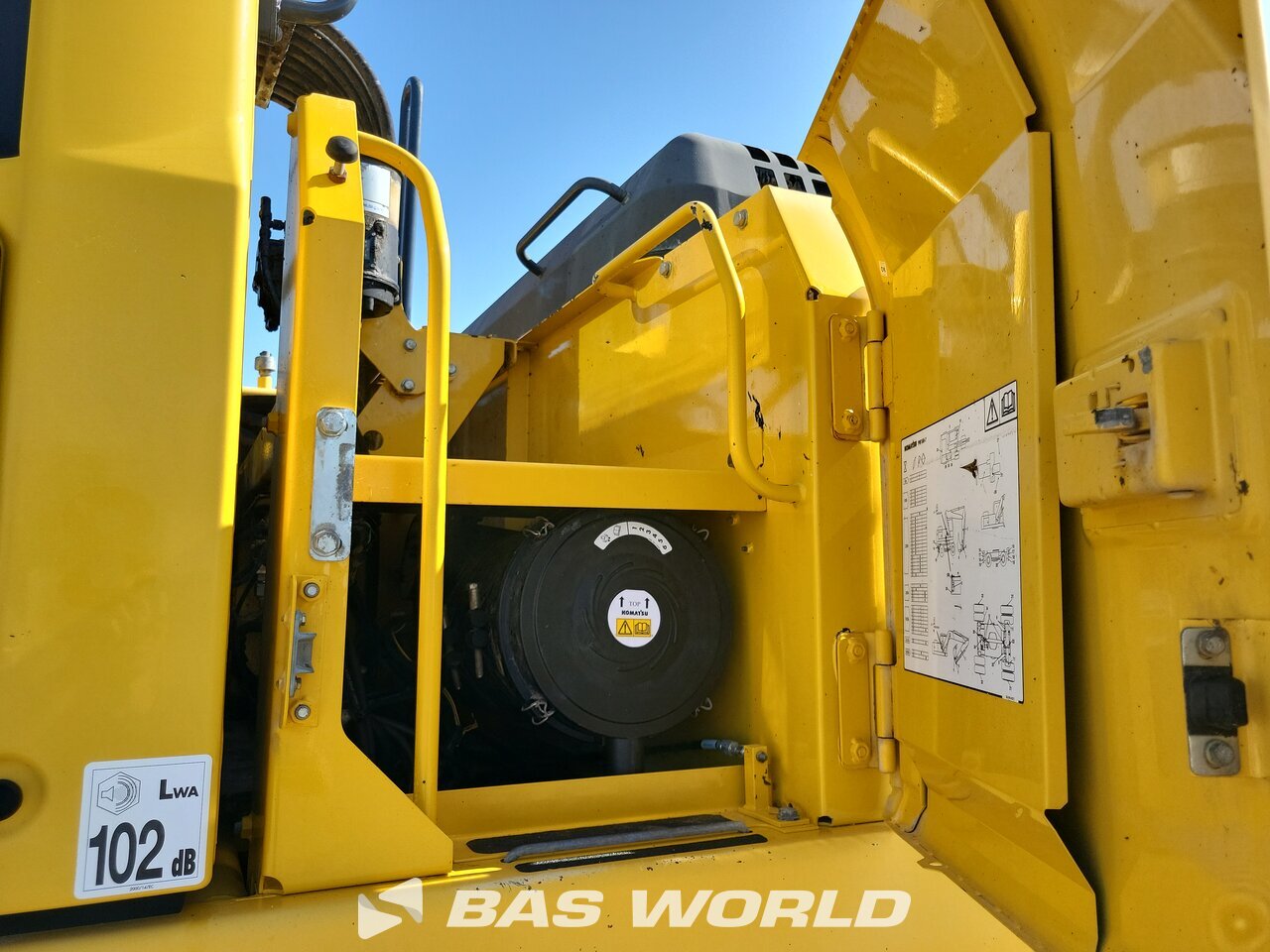 Other : Komatsu PW180 -7E0 Bager na kotače