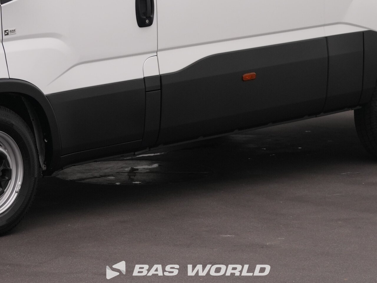 Other : Iveco Daily 35S18 закрыто