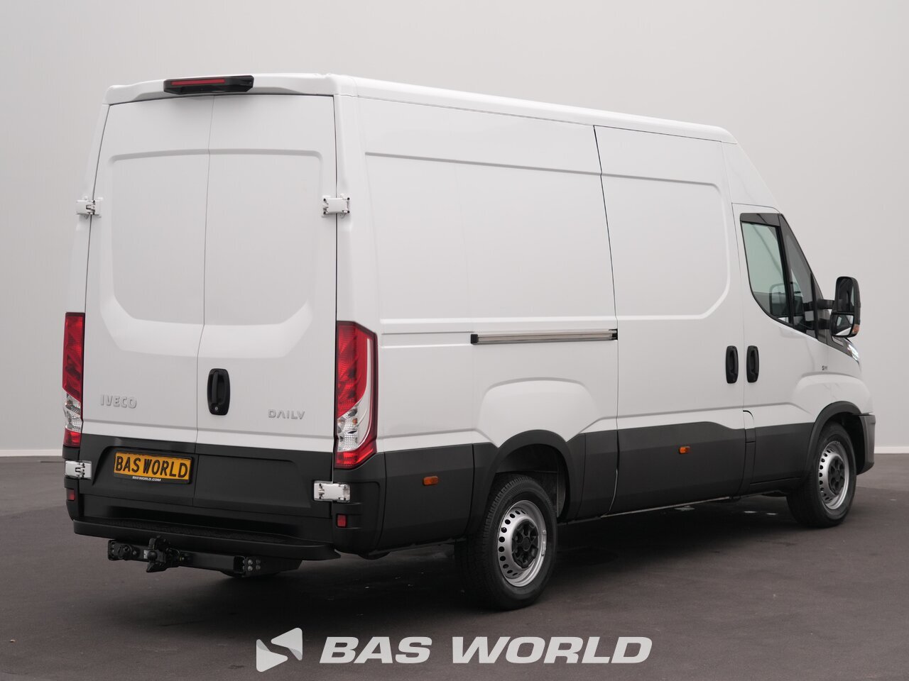 Other : Iveco Daily 35S18 закрыто