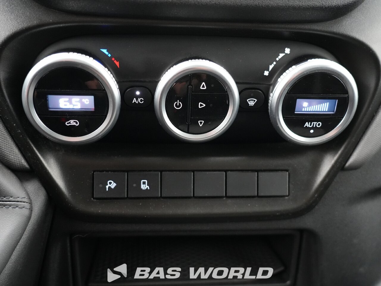 Other : Iveco Daily 35S18 закрыто