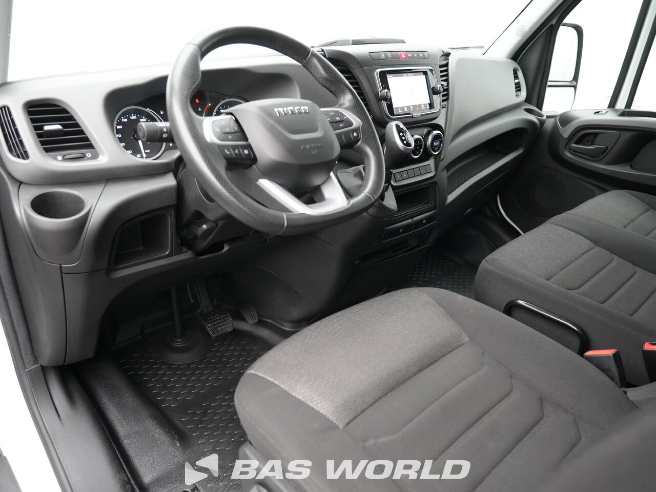 Other : Iveco Daily 35S18 закрыто