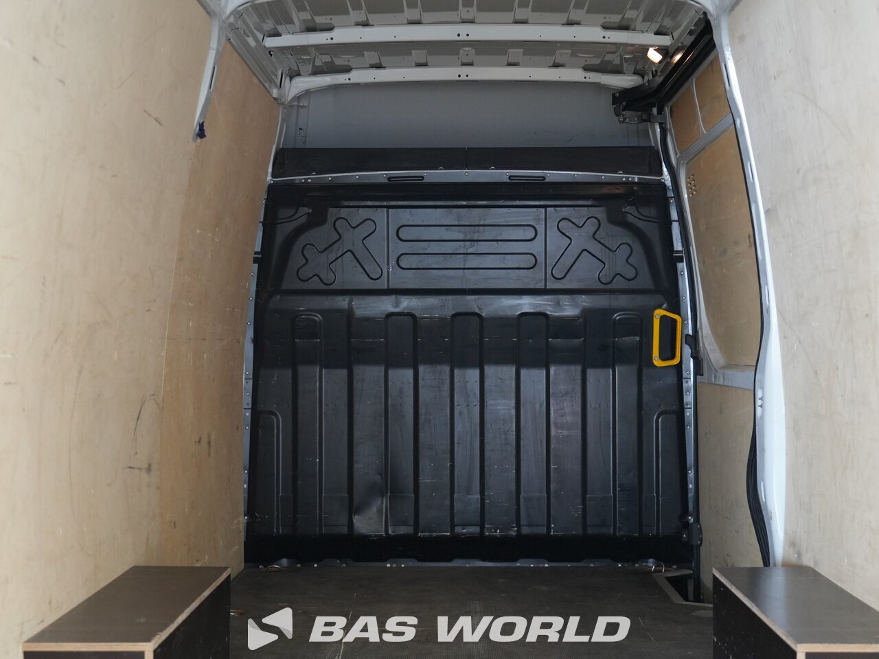 Other : Iveco Daily 35S18 закрыто