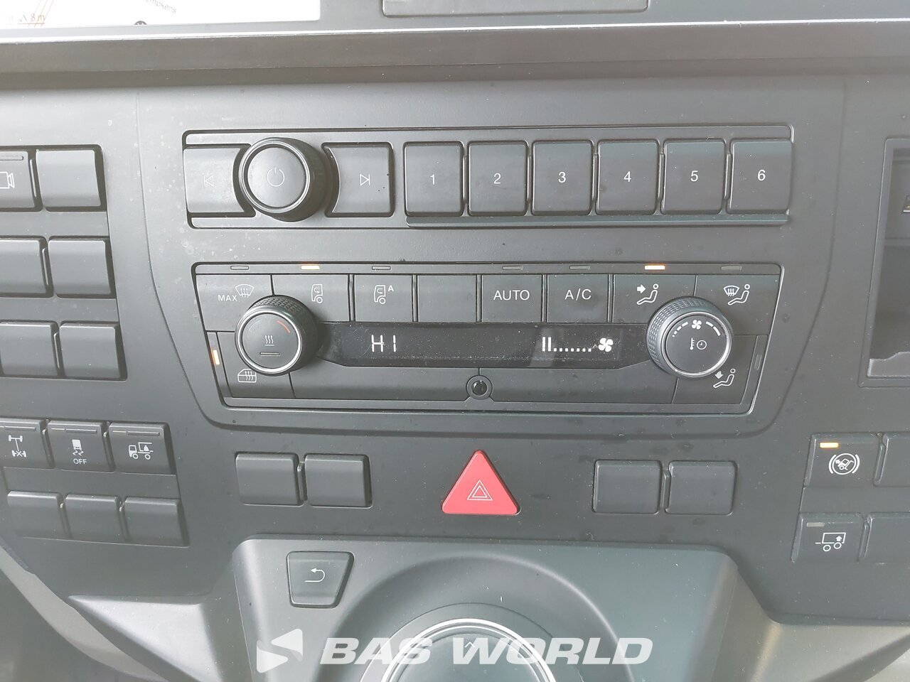 Other : MAN TGX 18.510 Vetopöytäauto