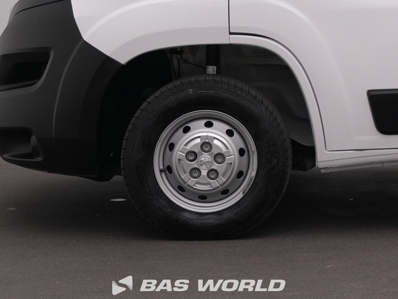 Other : Peugeot Boxer 140PK شاحنة خفيفة بصندوق مغلق
