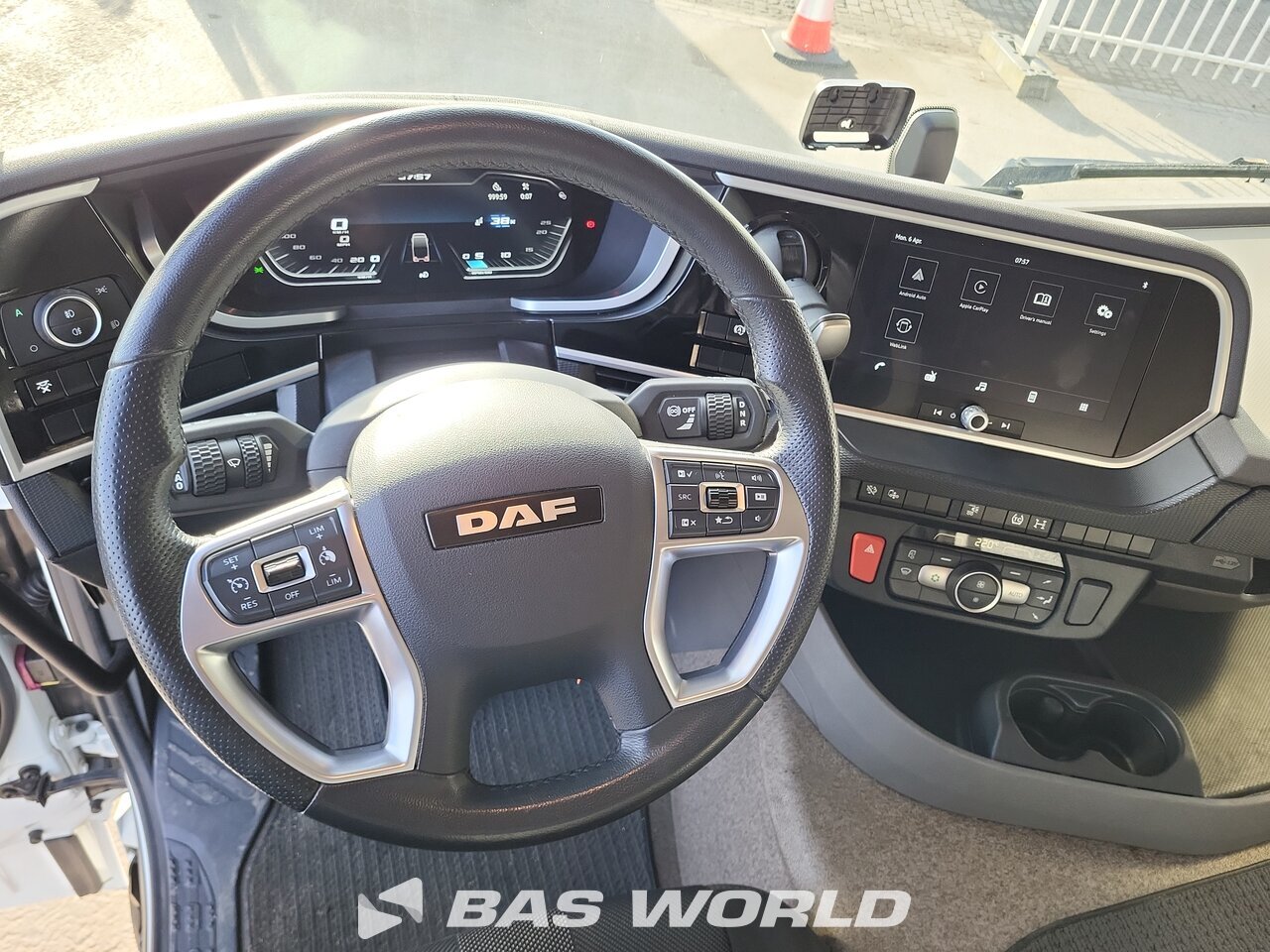 Other : DAF XD 370 Camión lona corredera