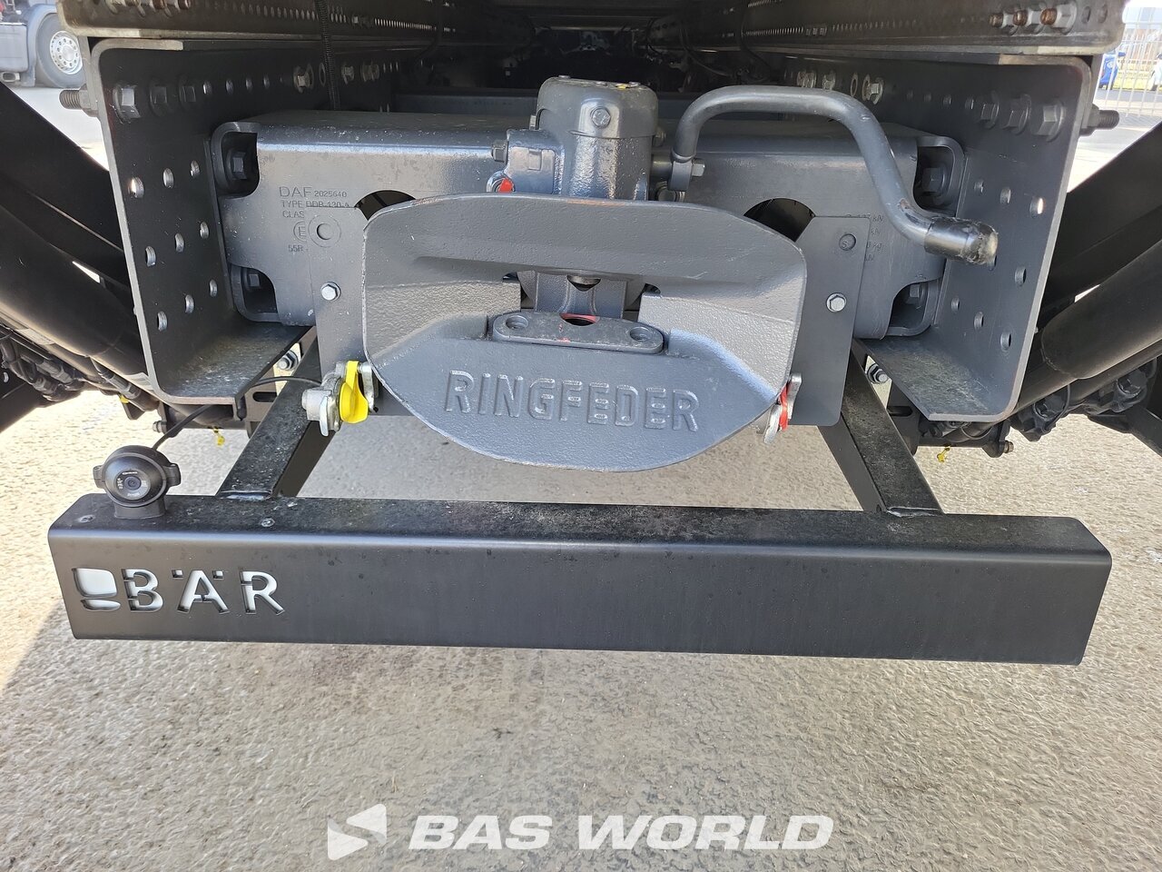 Other : DAF XD 370 Camión lona corredera