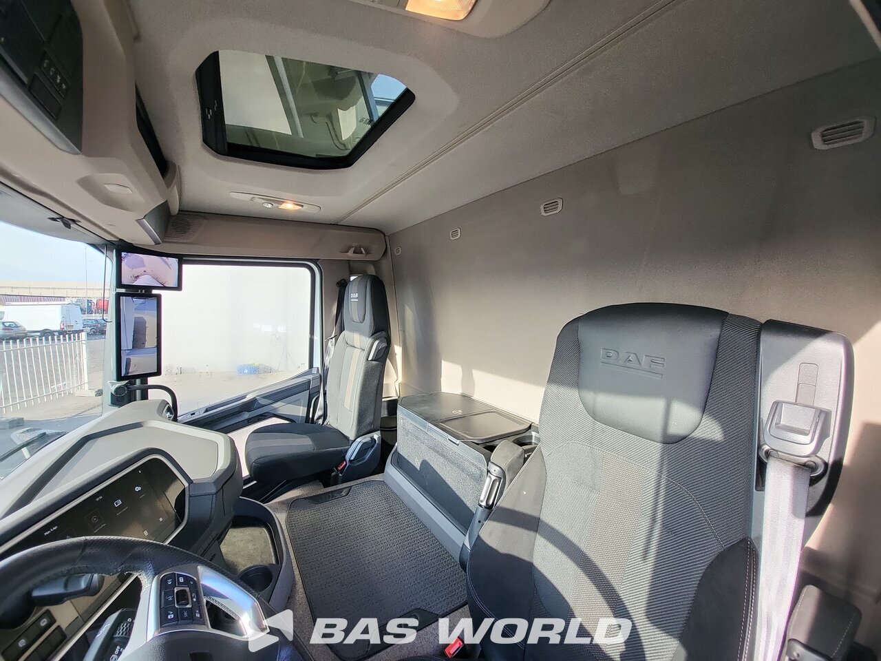 Other : DAF XD 370 Camión lona corredera