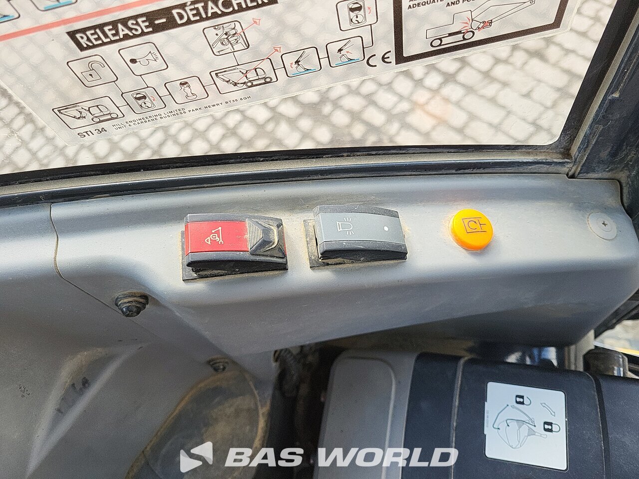 Other : Komatsu PC55 MR-5EO حفارة صغيرة أقل من 10 طن (حفارات صغيرة)