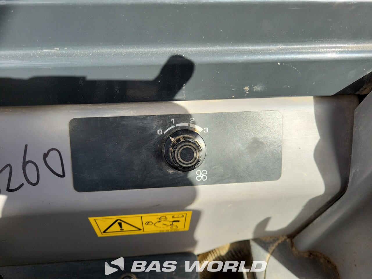 Other : Komatsu PC55 MR-5EO حفارة صغيرة أقل من 10 طن (حفارات صغيرة)