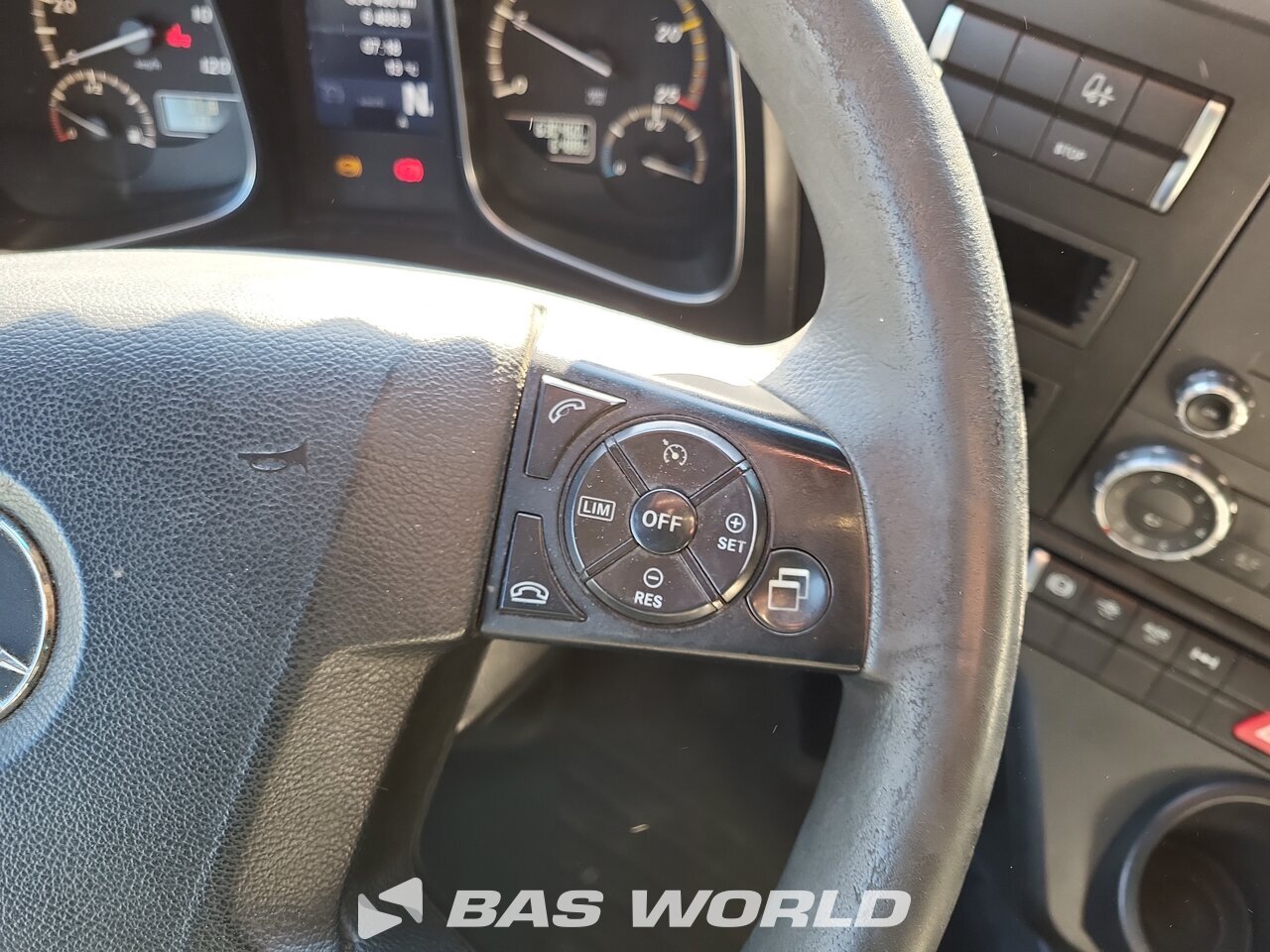 Other : Mercedes Actros 1851 Cap tractor