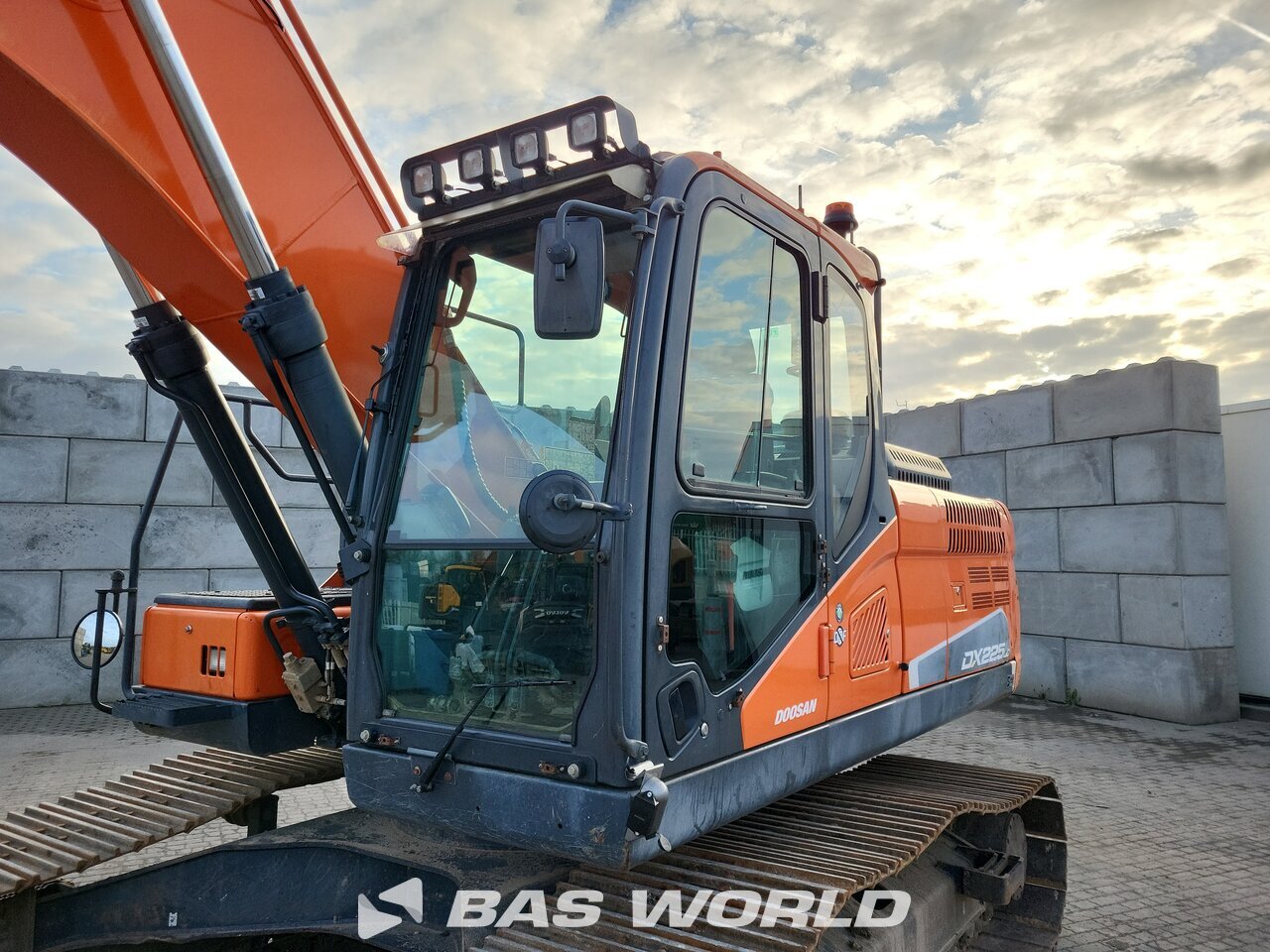 Other : Doosan DX225 LC-5 Bageri gusjeničari