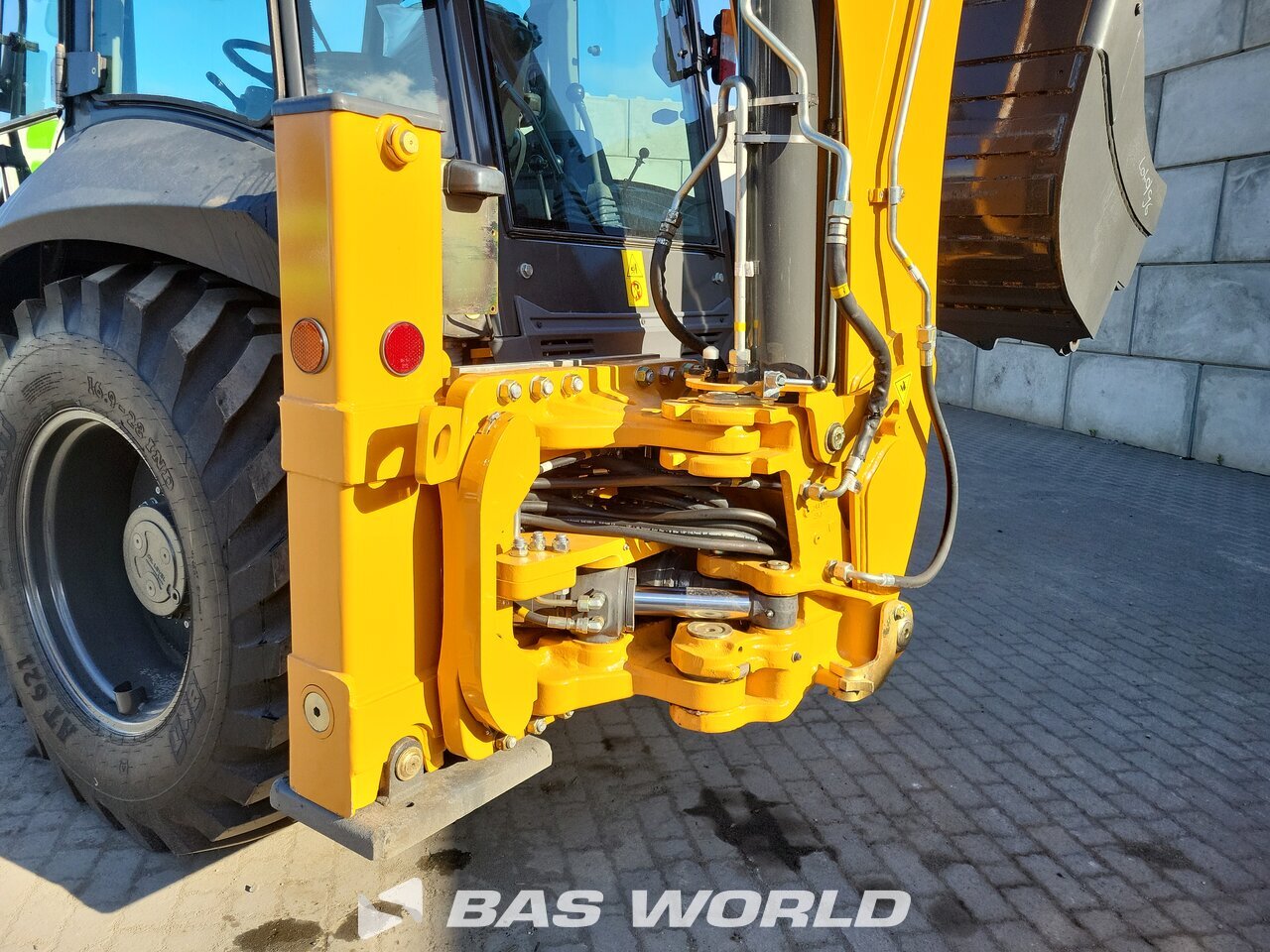 Other : Case 570 SV لودر حفار خلفى