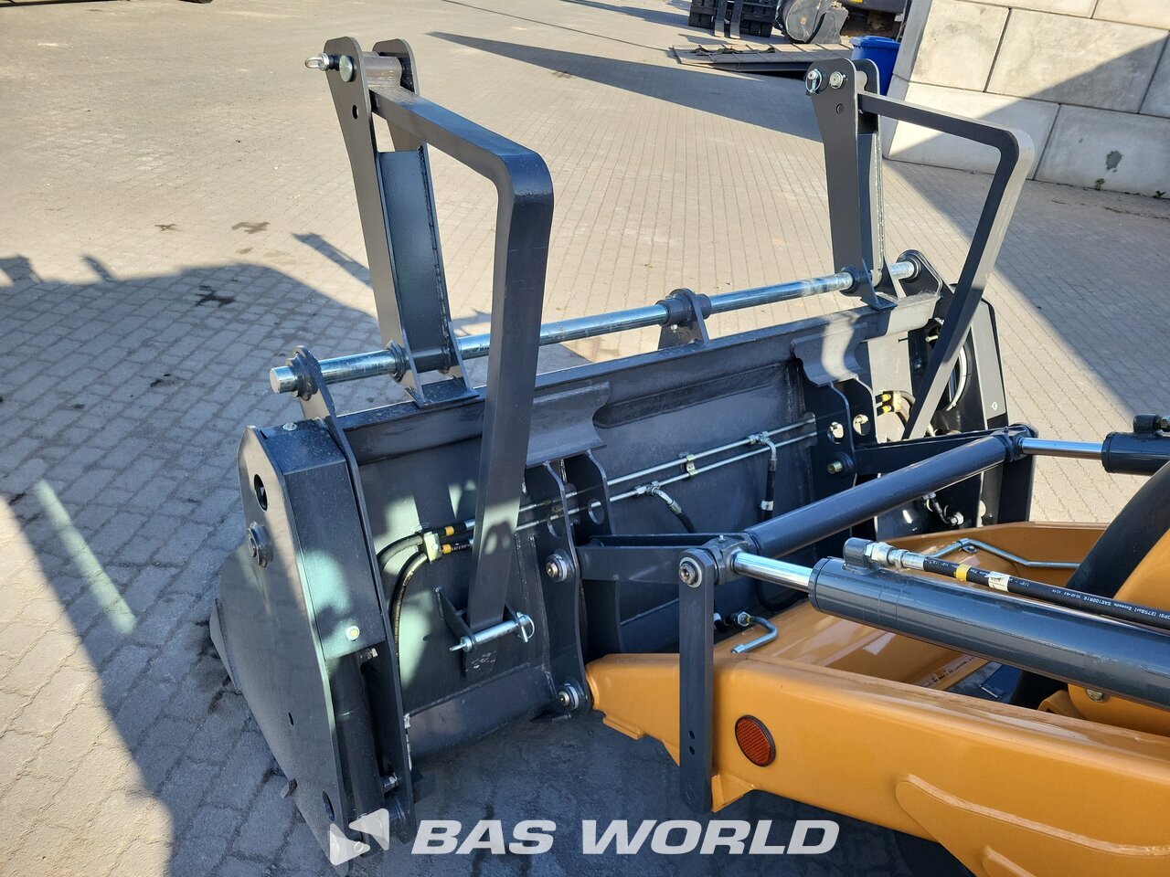 Other : Case 570 SV لودر حفار خلفى