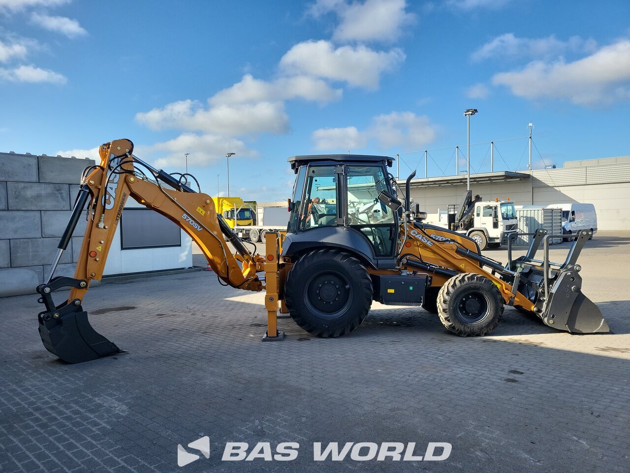 Other : Case 570 SV لودر حفار خلفى