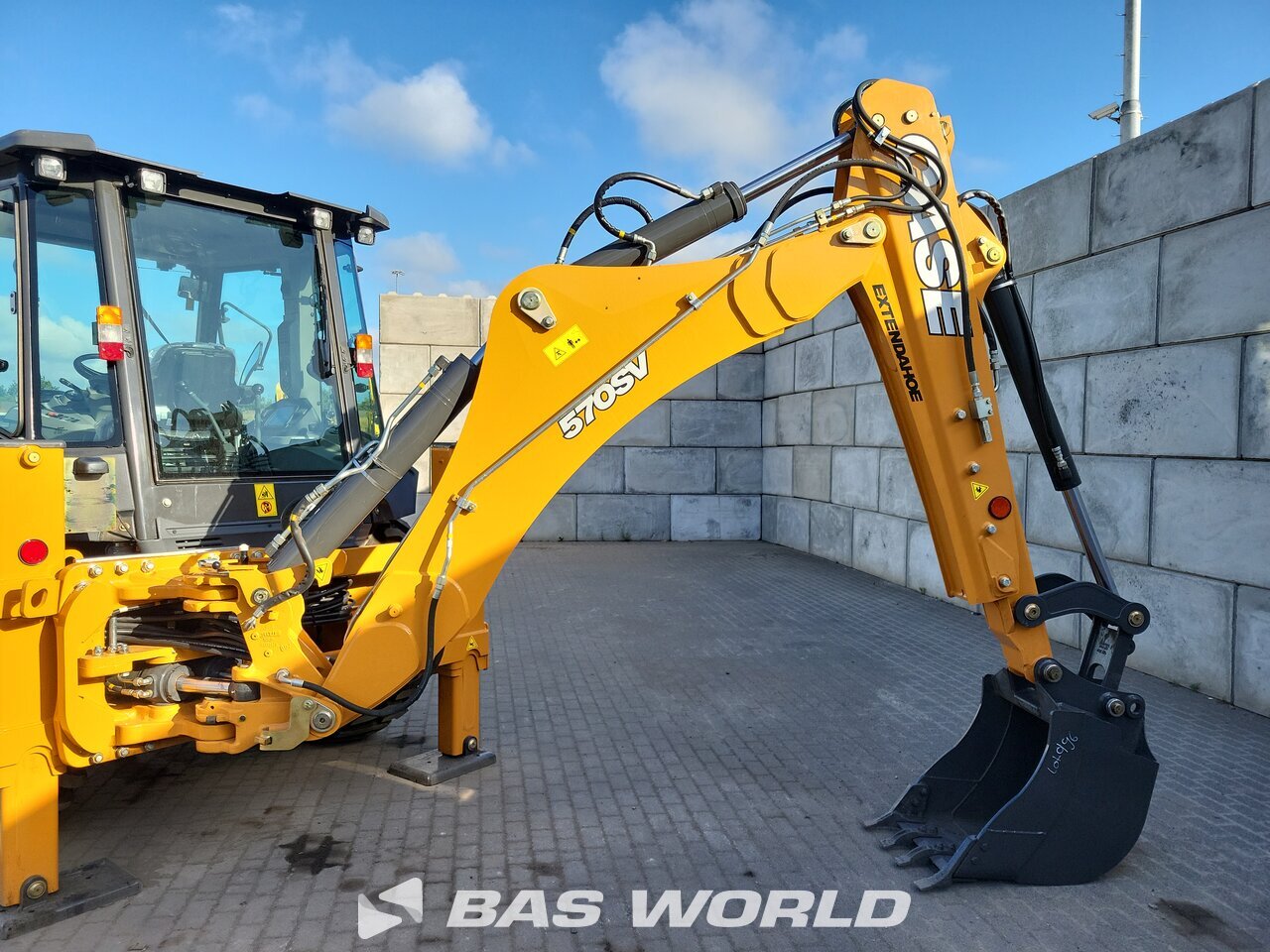 Other : Case 570 SV لودر حفار خلفى