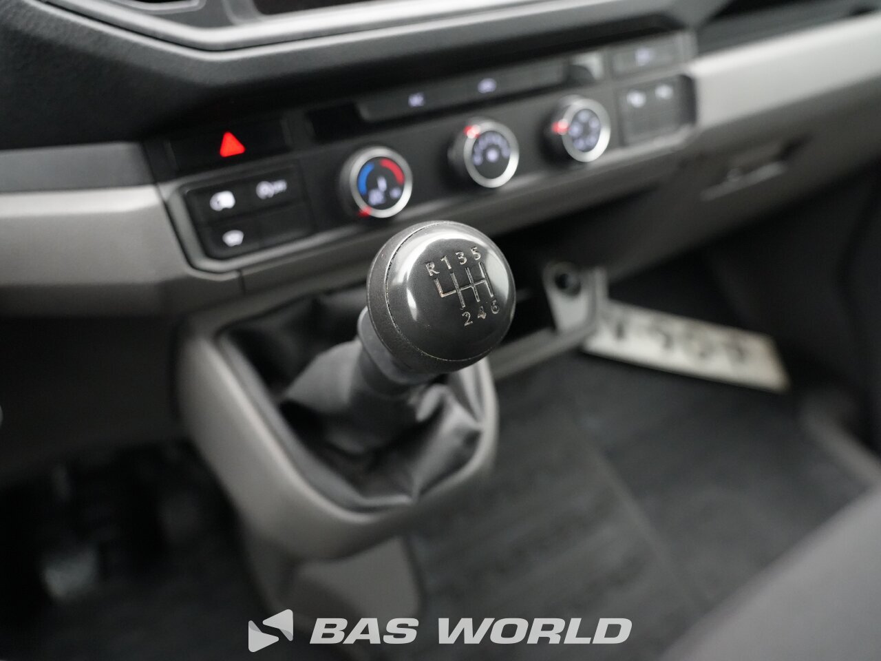 Other : Volkswagen Crafter 140pk Kastenwagen