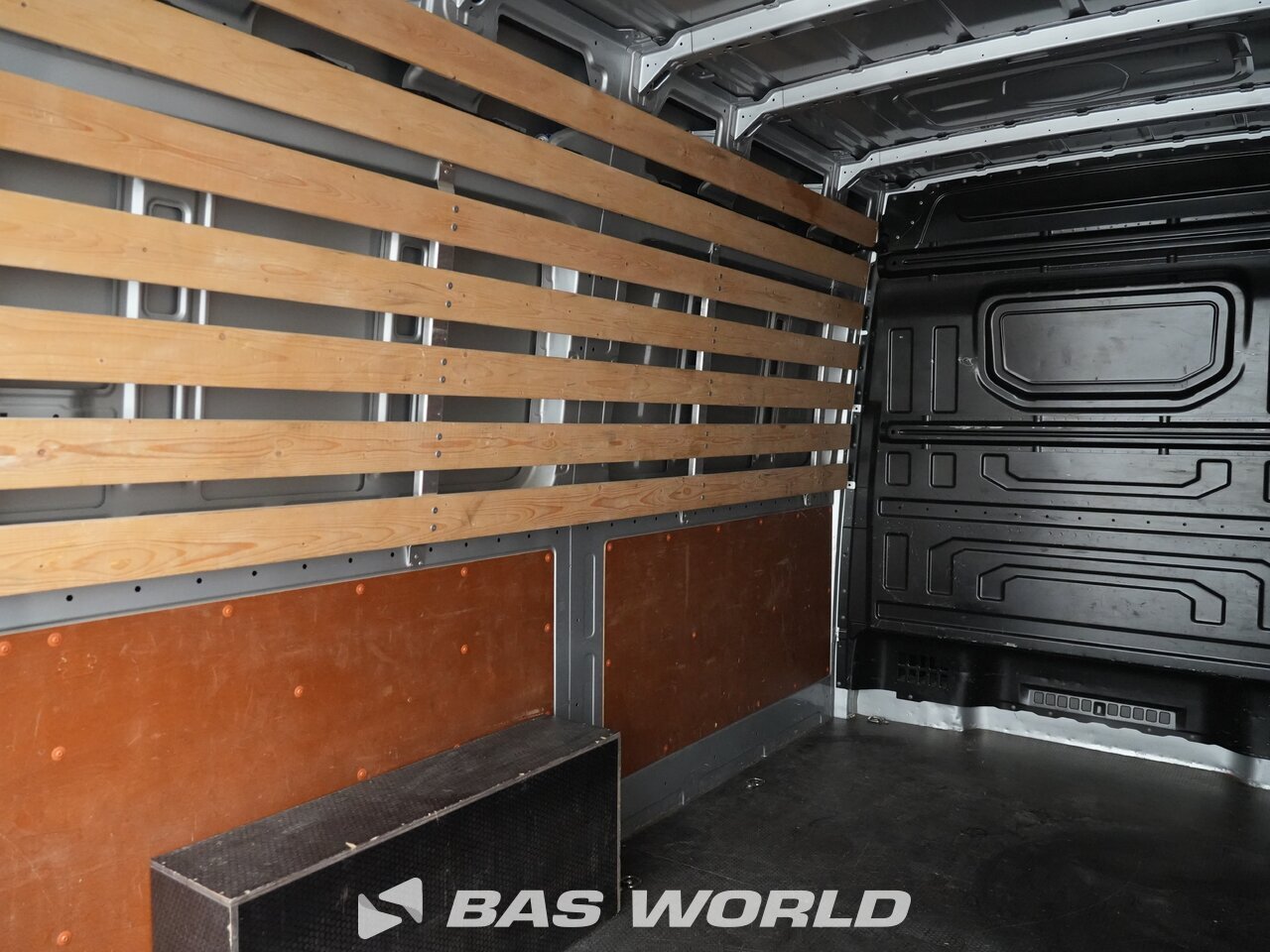 Other : Volkswagen Crafter 140pk Kastenwagen
