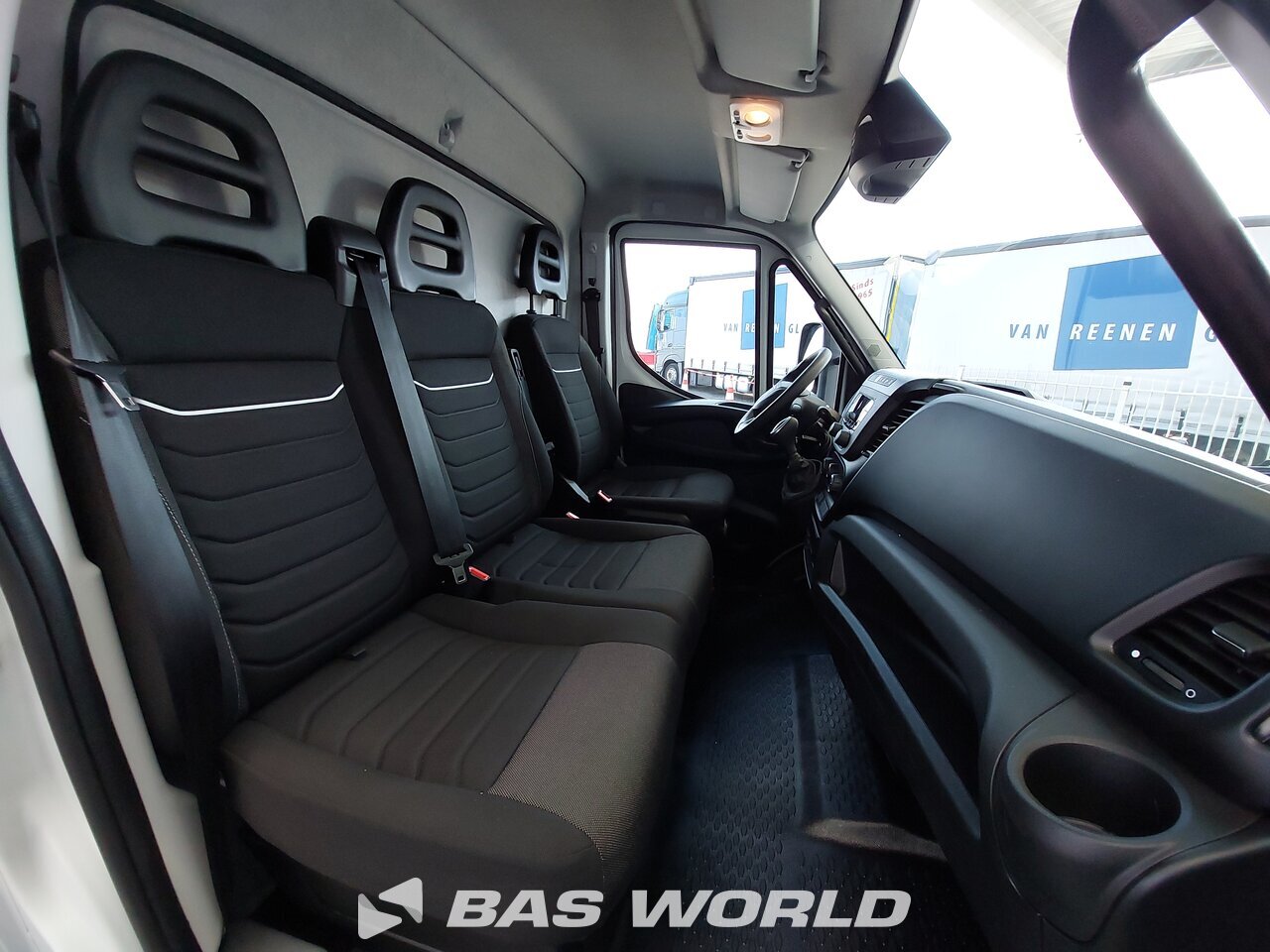 Other : Iveco Daily 72C18 صندوق مغلق