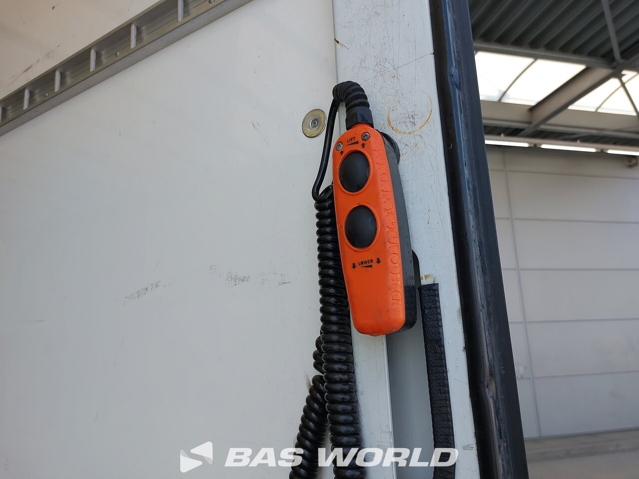 Other : Iveco Daily 72C18 صندوق مغلق