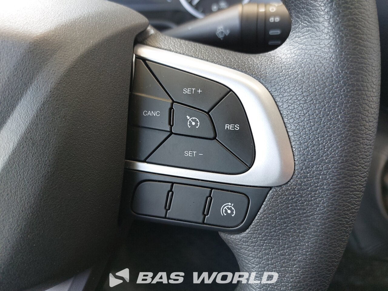 Other : Iveco Daily 72C18 صندوق مغلق