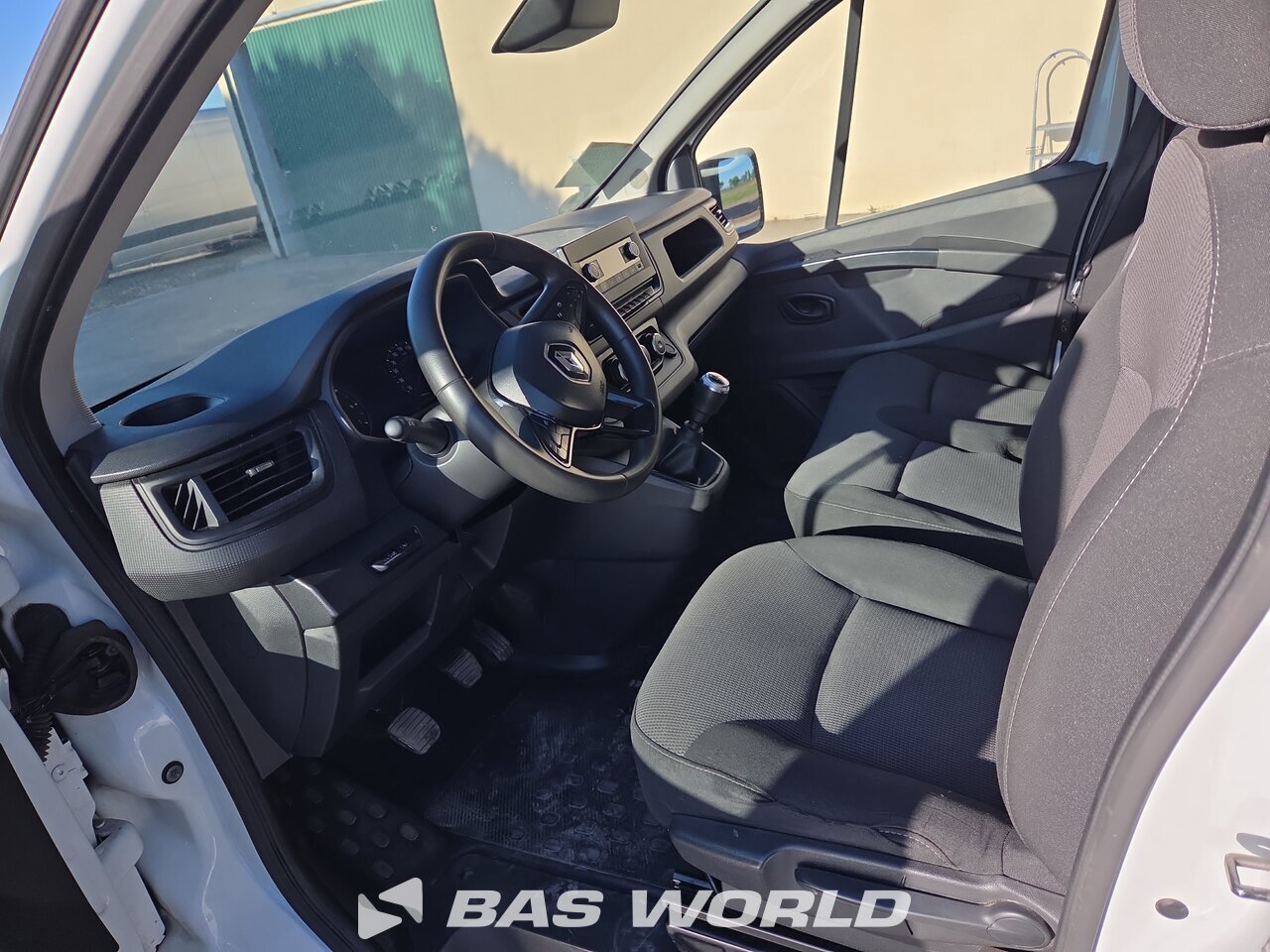 Other : Renault Trafic 130pk Lukket varebil
