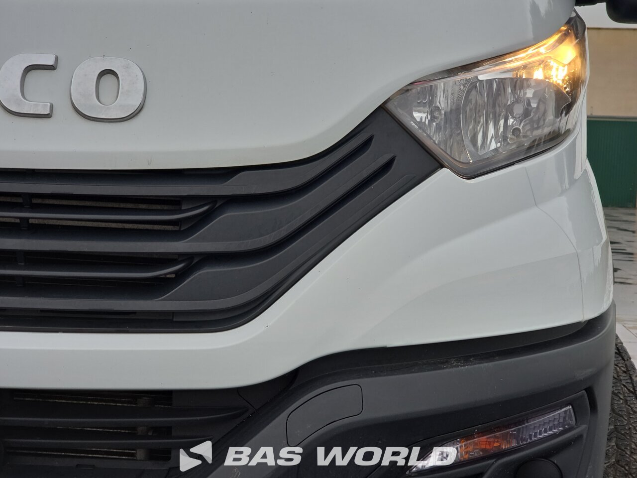 Other : Iveco Daily 35S16 Duba închisă