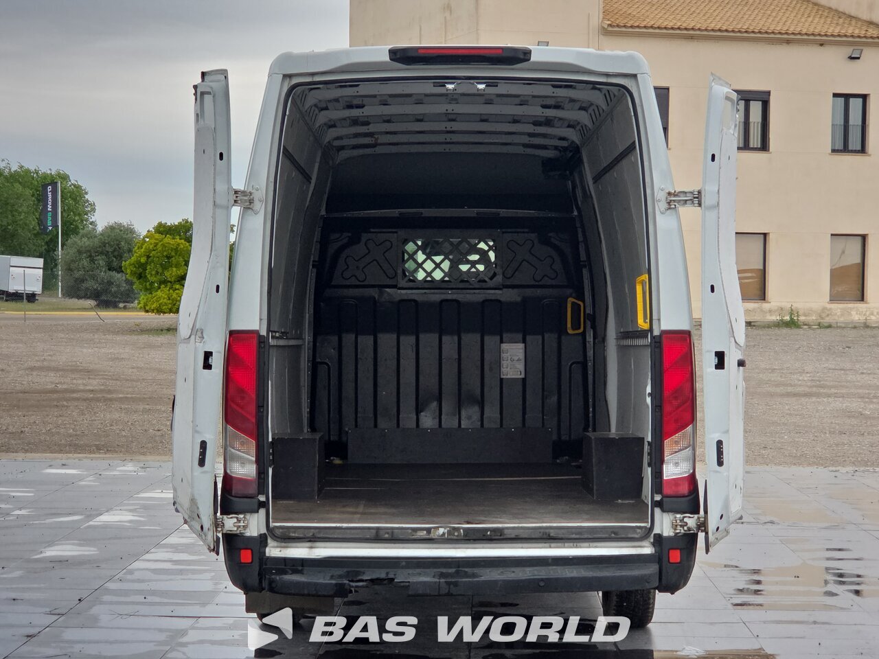 Other : Iveco Daily 35S16 Duba închisă