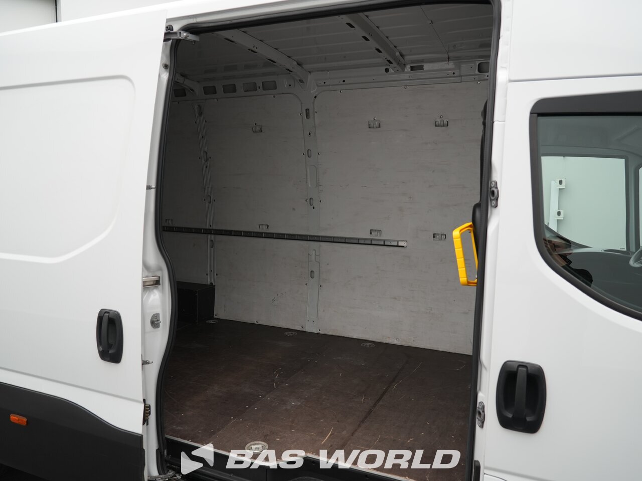 Other : Iveco Daily 35S16 Minibussar skåpbilar