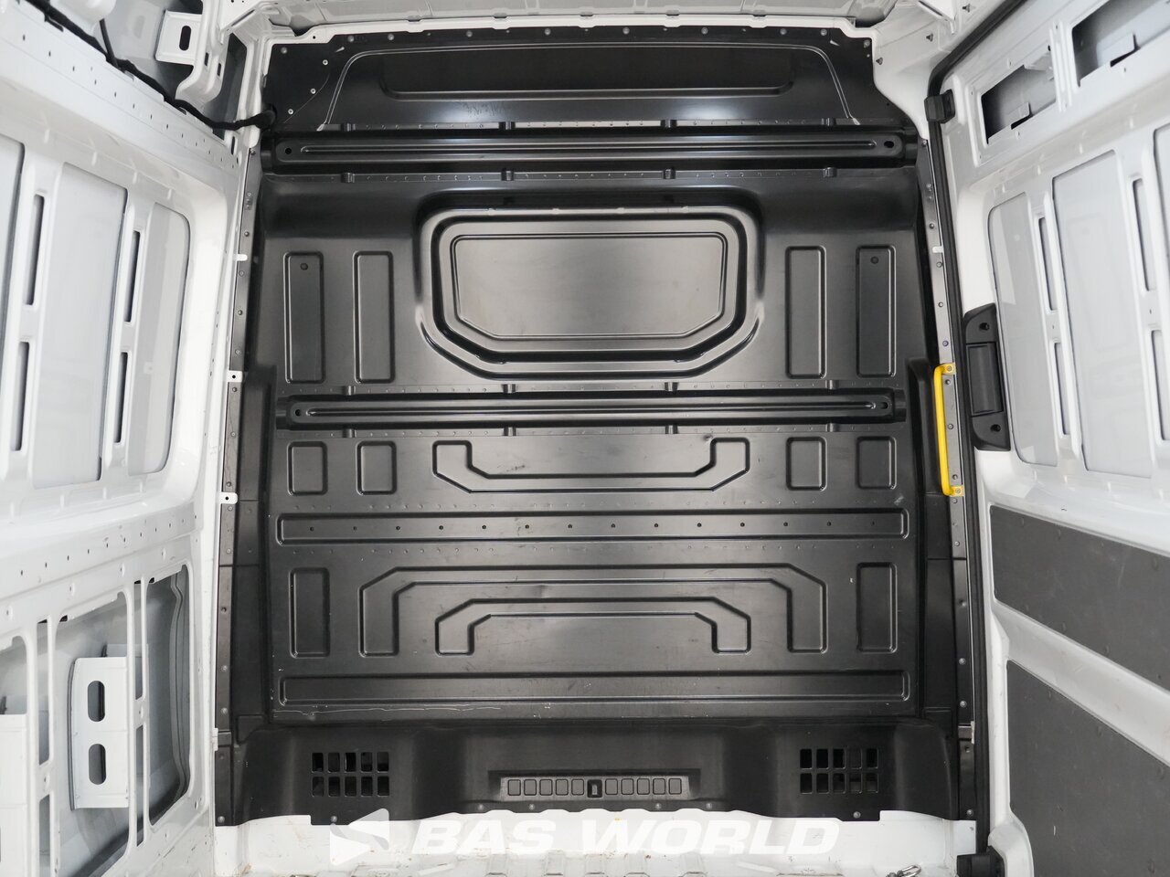 Other : Volkswagen Crafter 140pk Затворен ван