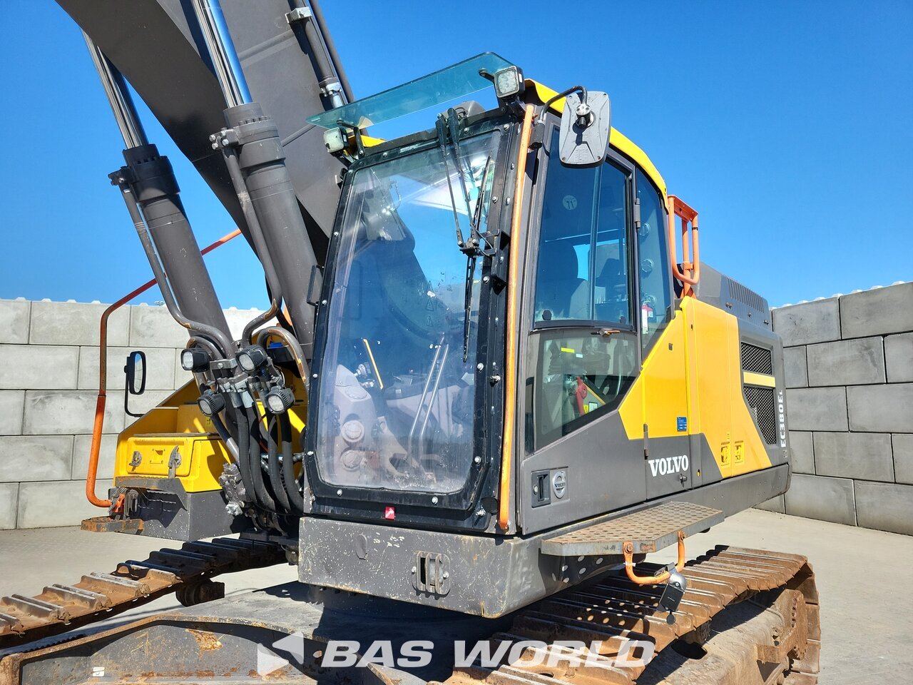 Other : Volvo EC380 E L Bæltegravere