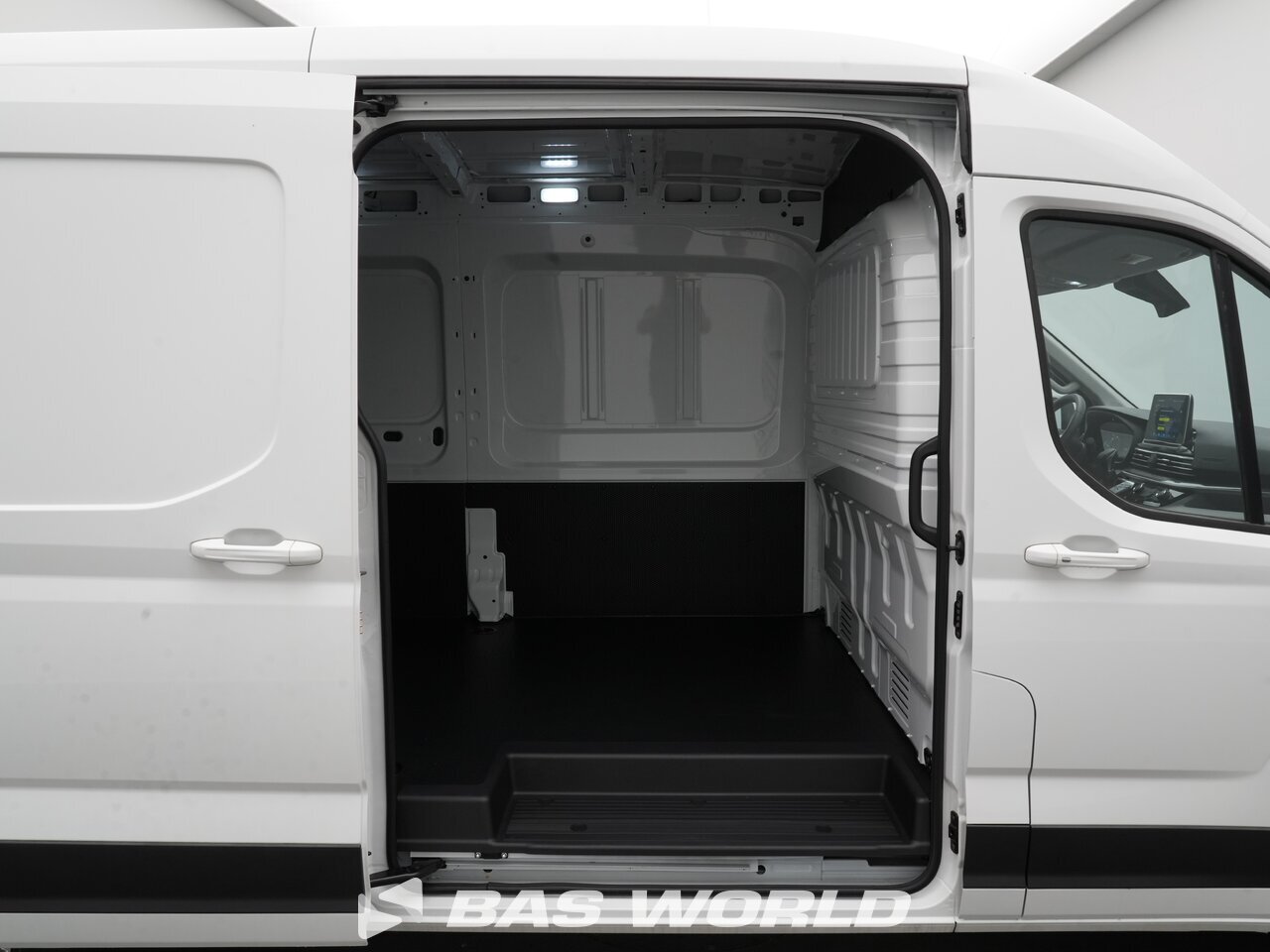 Other : Maxus eDeliver 9 Closed box van
